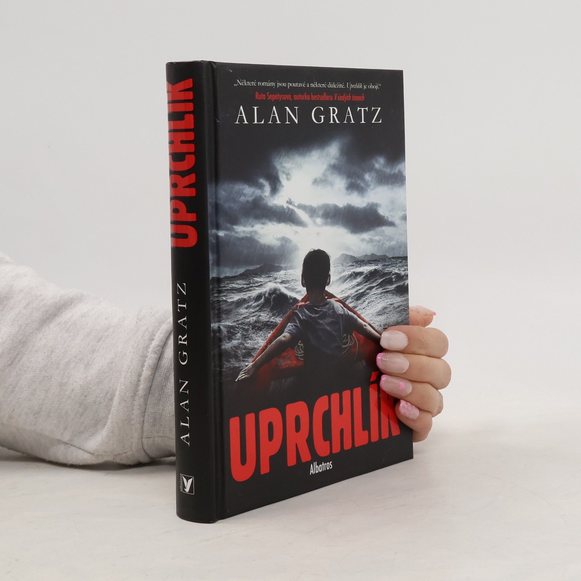 Alan Gratz Uprchlík