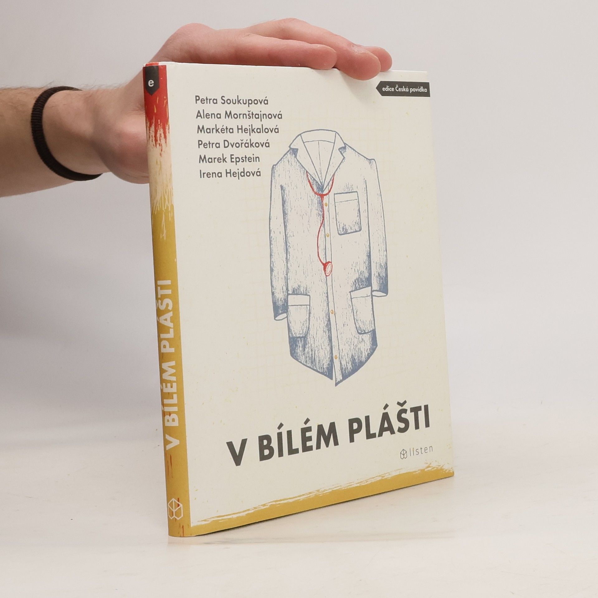 Petra Soukupova V bílém plášti