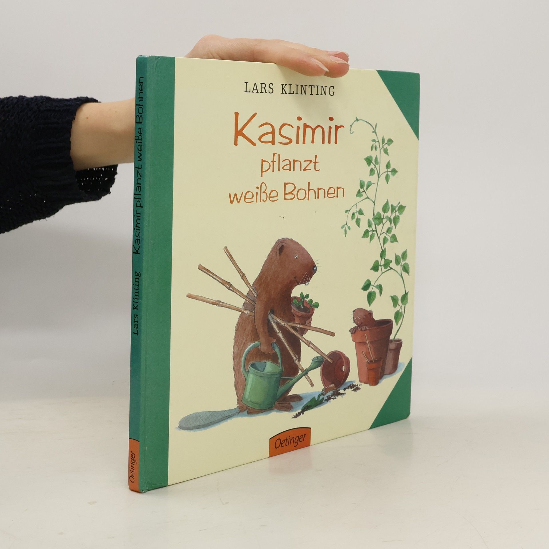 Lars Klinting Kasimir pflanzt weiße Bohnen