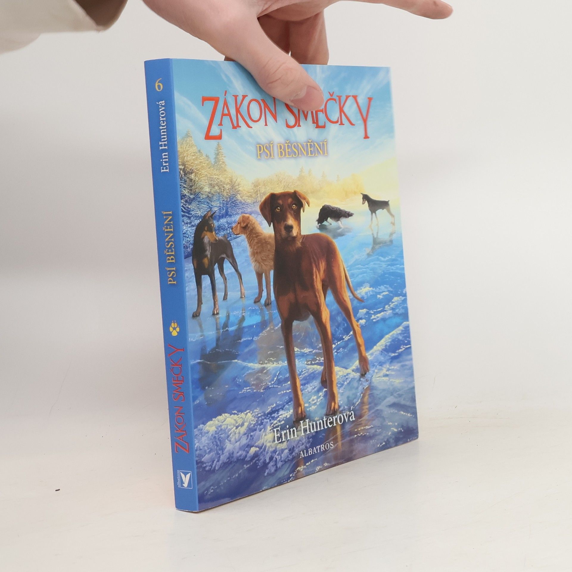 Erin Hunter Psí běsnění. Zákon smečky