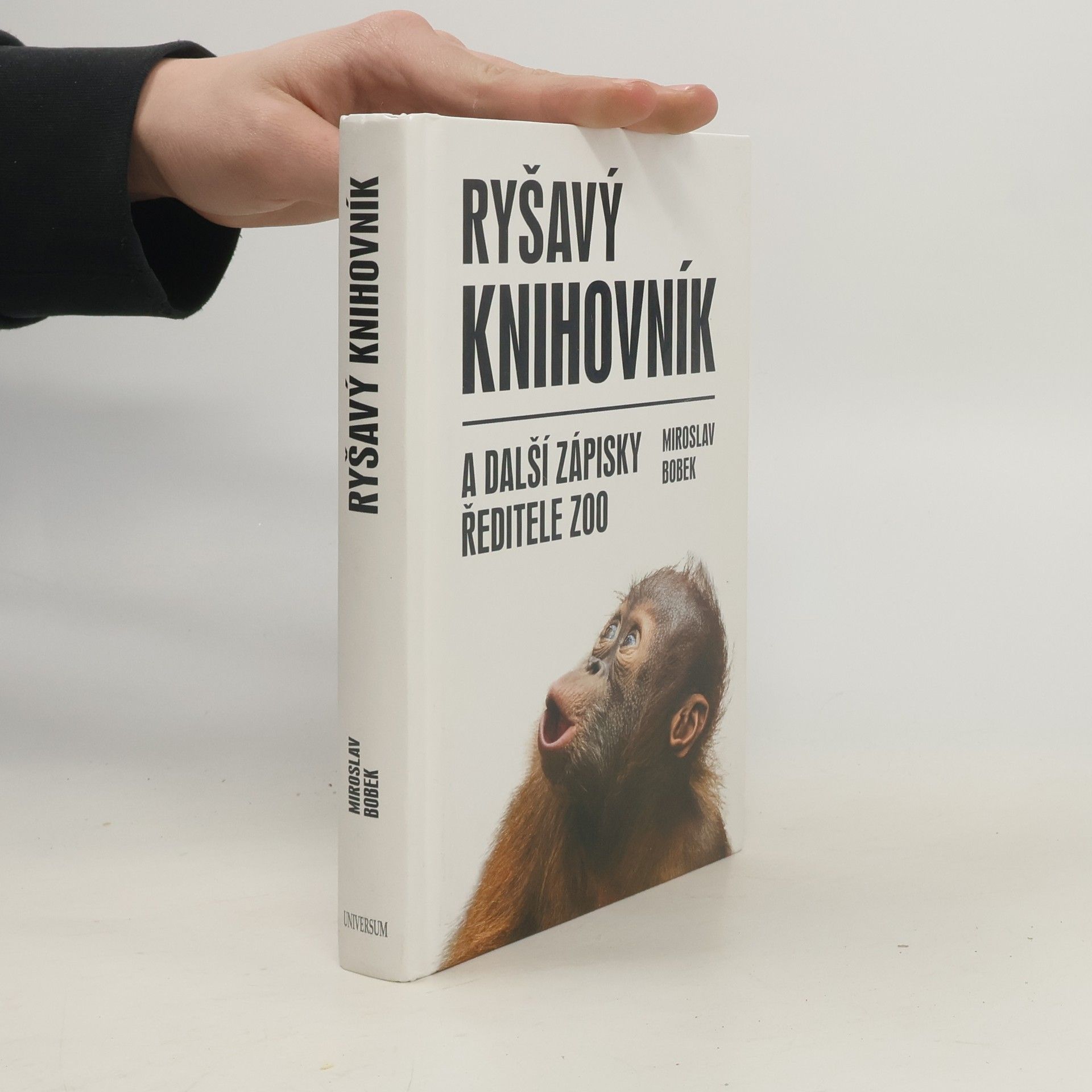 Miroslav Bobek Ryšavý knihovník a další zápisky ředitele zoo