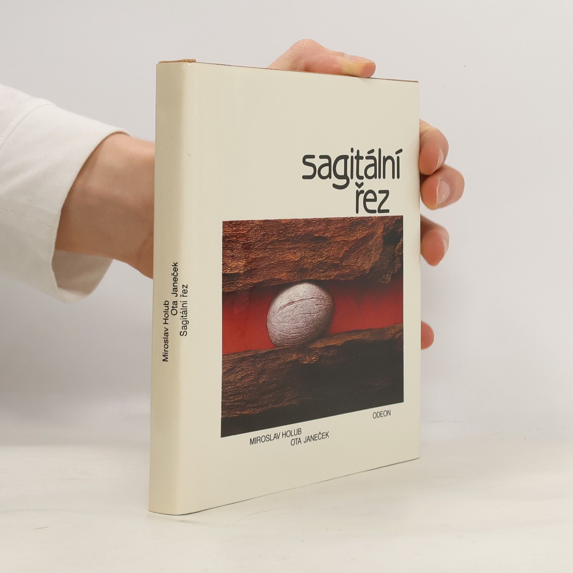 Miroslav Holub Sagitální řez