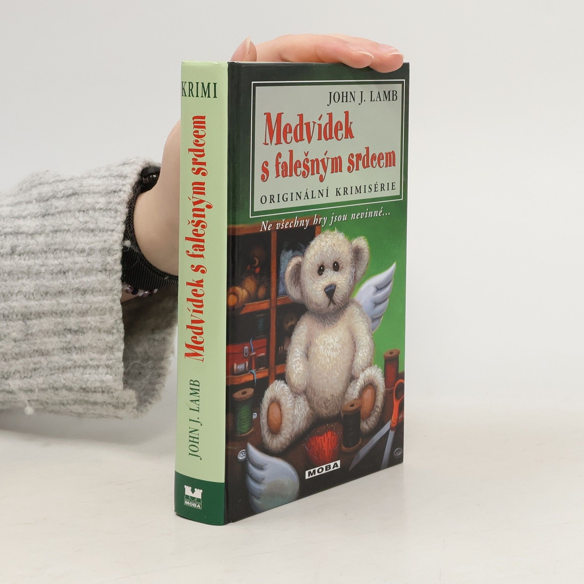 John J. Lamb Medvídek s falešným srdcem