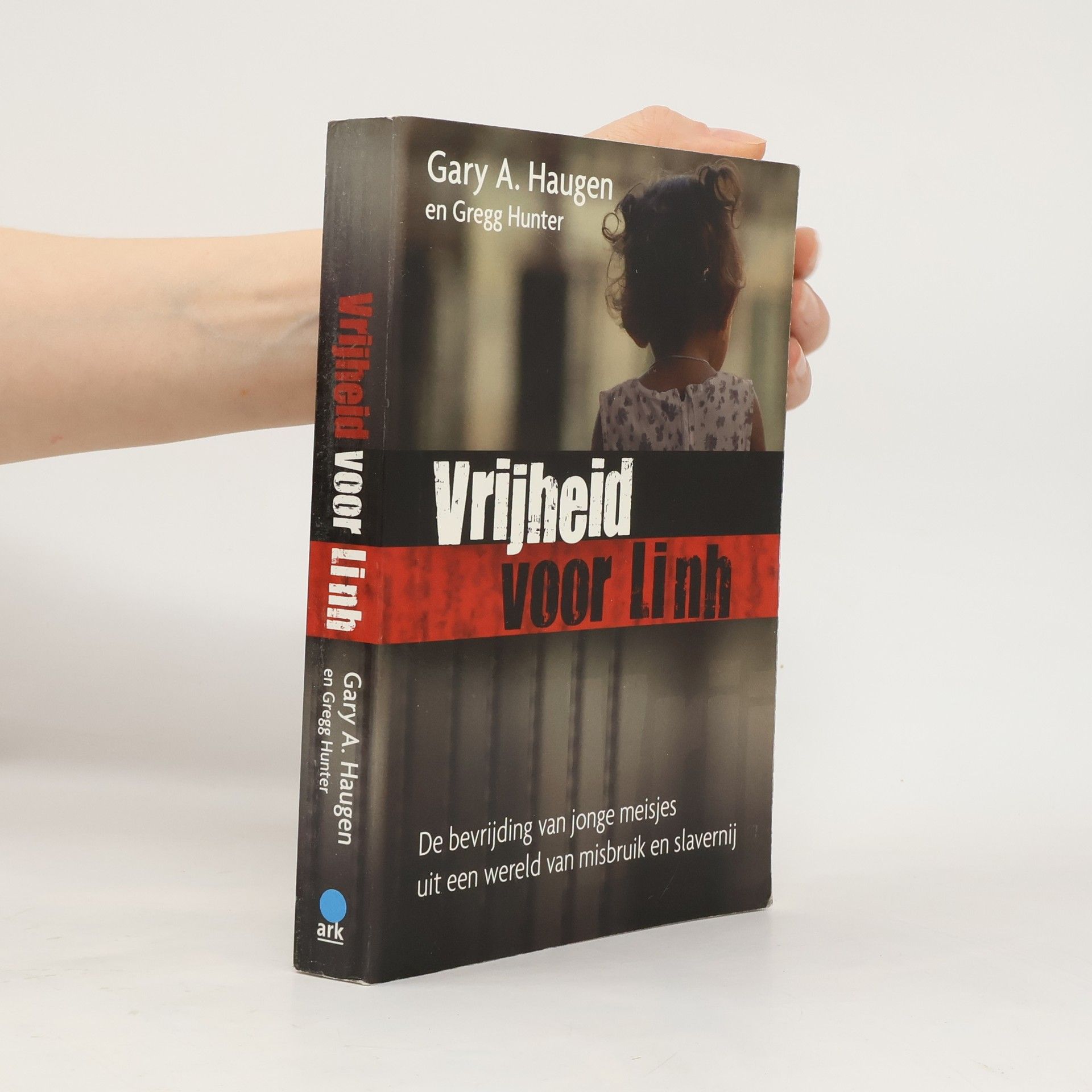 Vrijheid voor Linh: De bevrijding van jonge meisjes uit een wereld van misbruik en slavernij