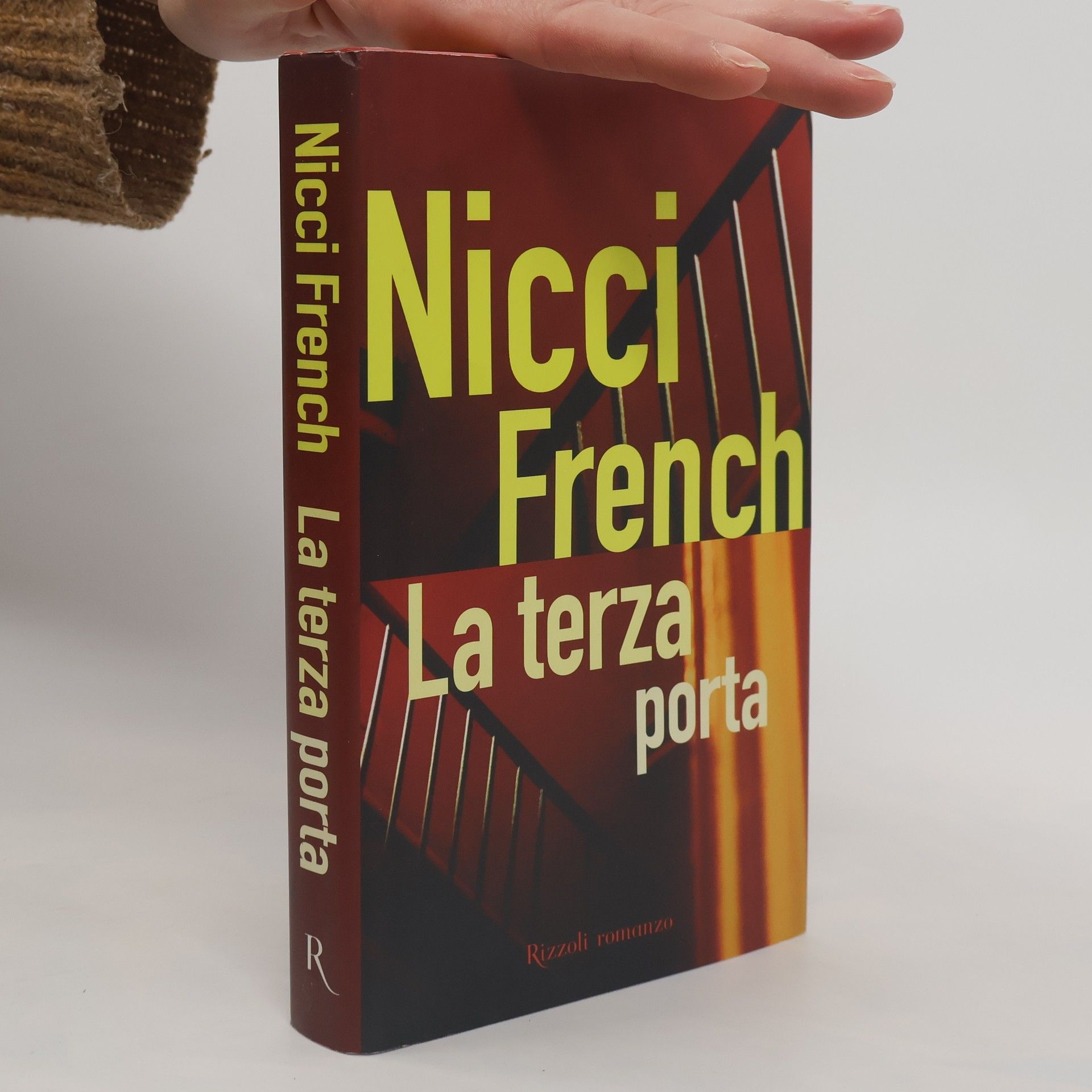 Nicci French Scala stranieri: La terza porta