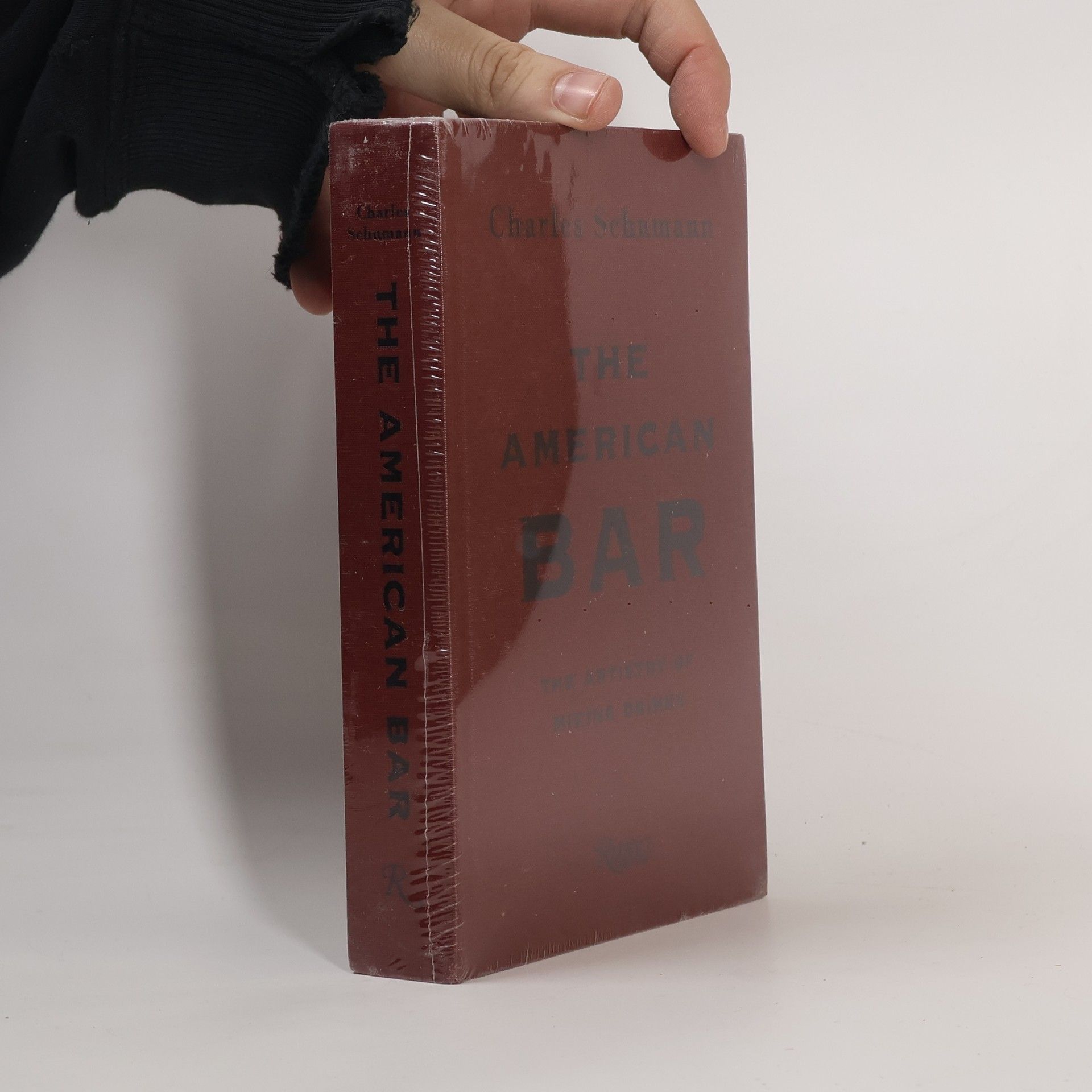 Charles Schumann The American bar