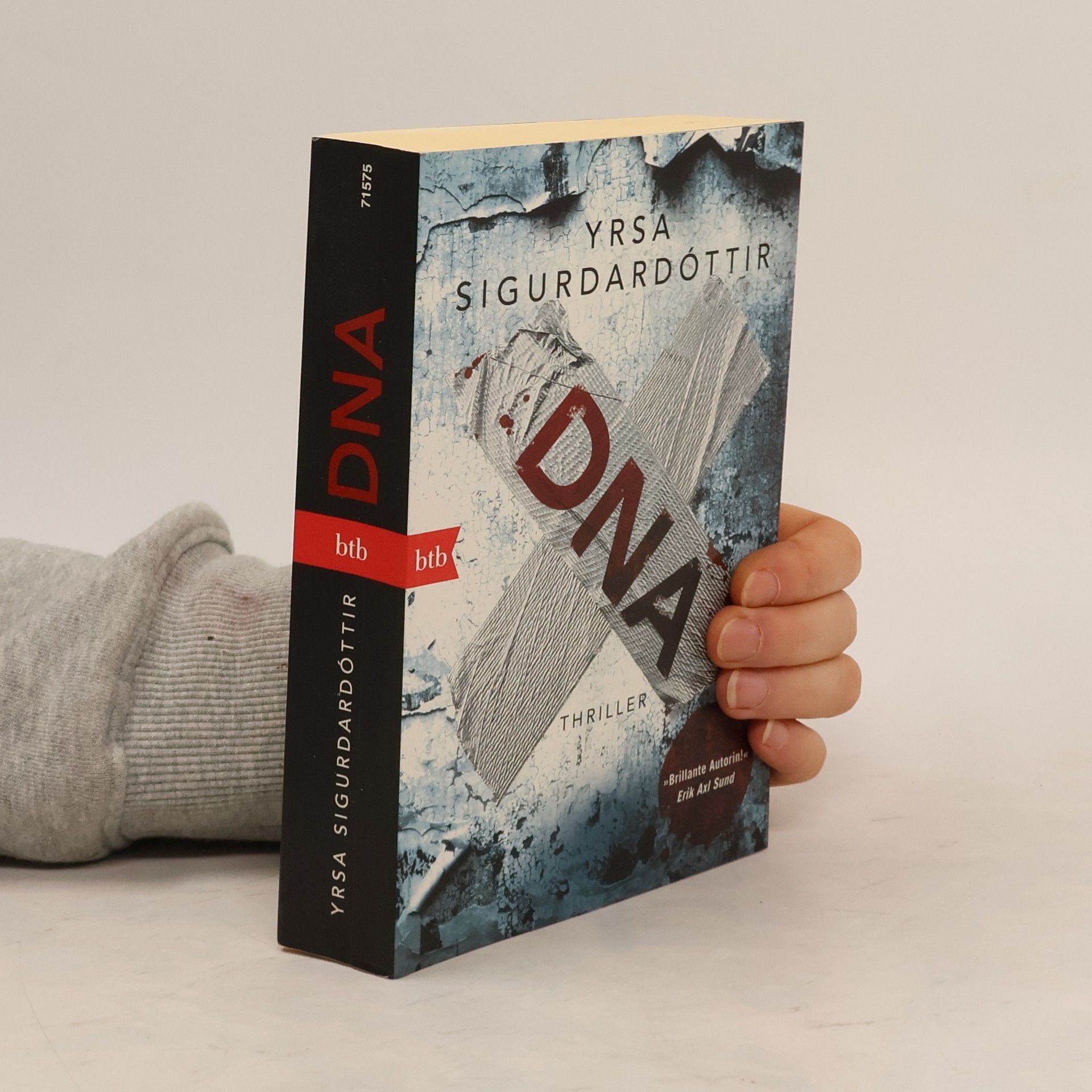Yrsa Sigurðardóttir DNA