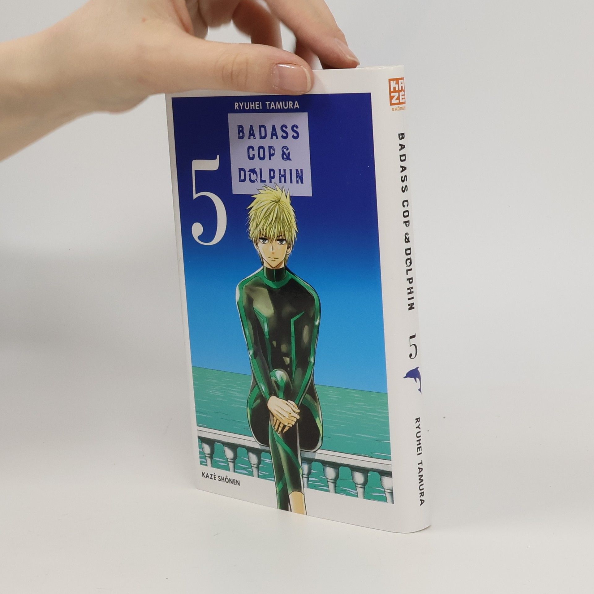 Ryūhei Tamura Badass Cop & Dolphin Tome 5
