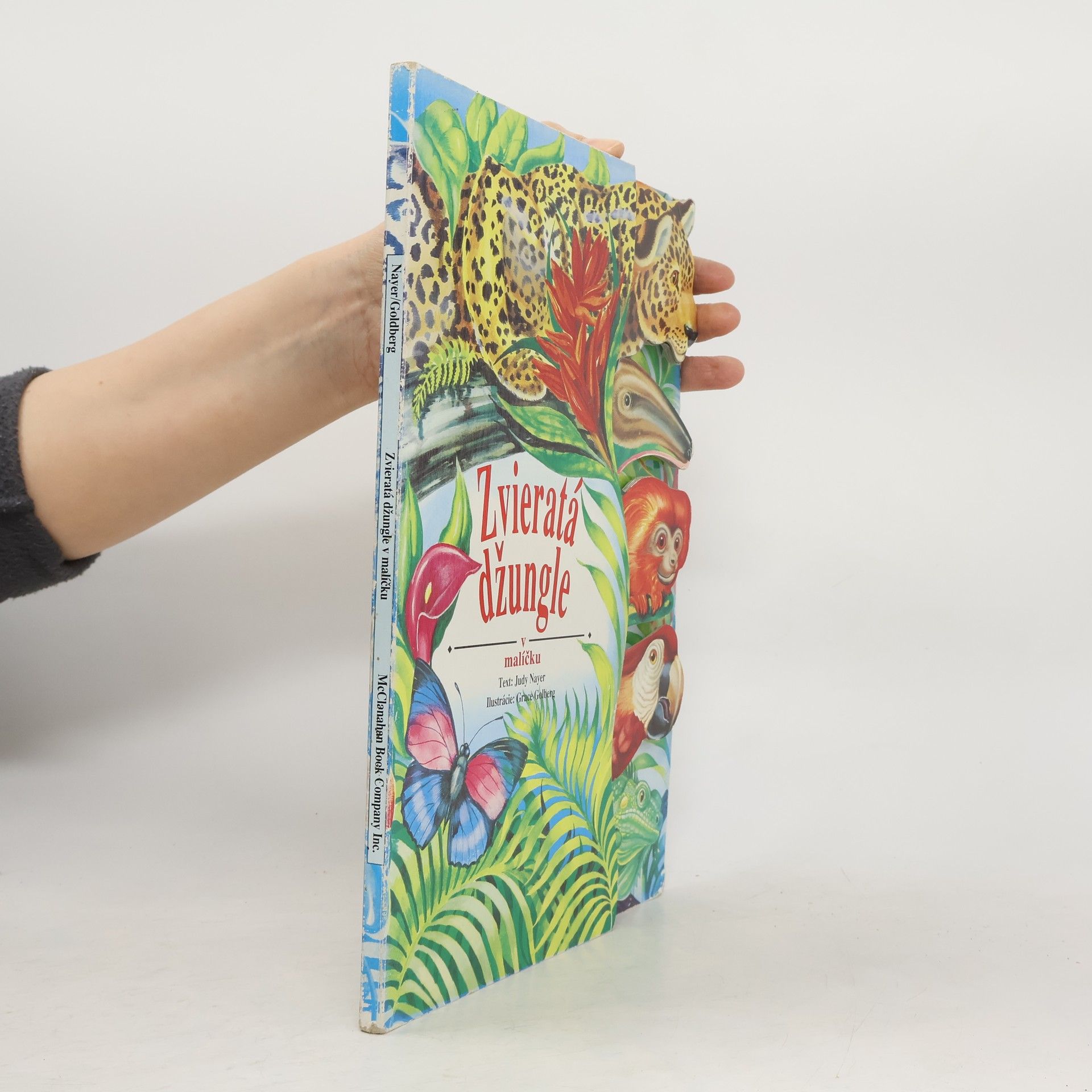 Zvieratá džungle v malíčku