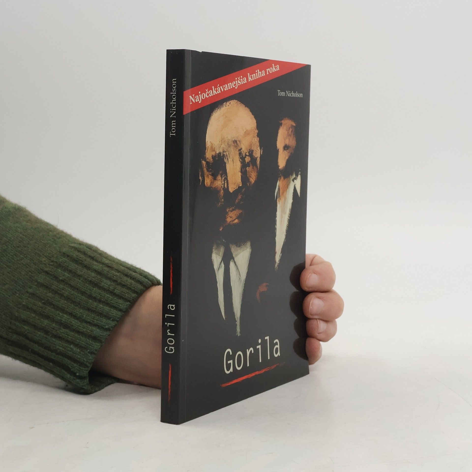 Tom Nicholson Gorila