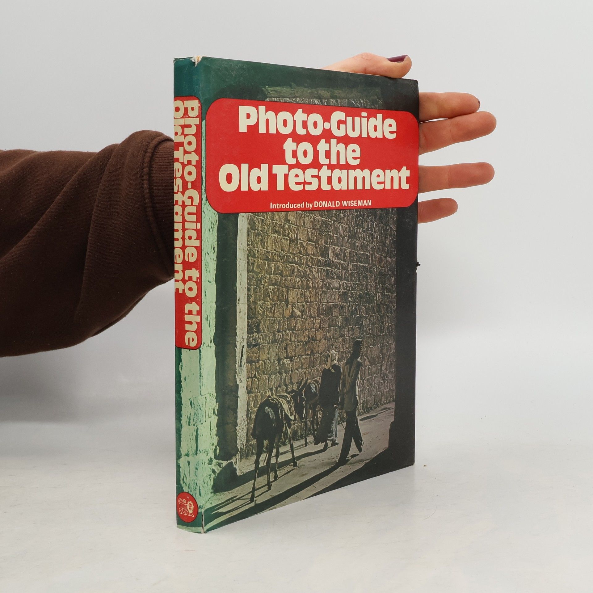 Donald Wiseman Photo-Guide to the Old Testament