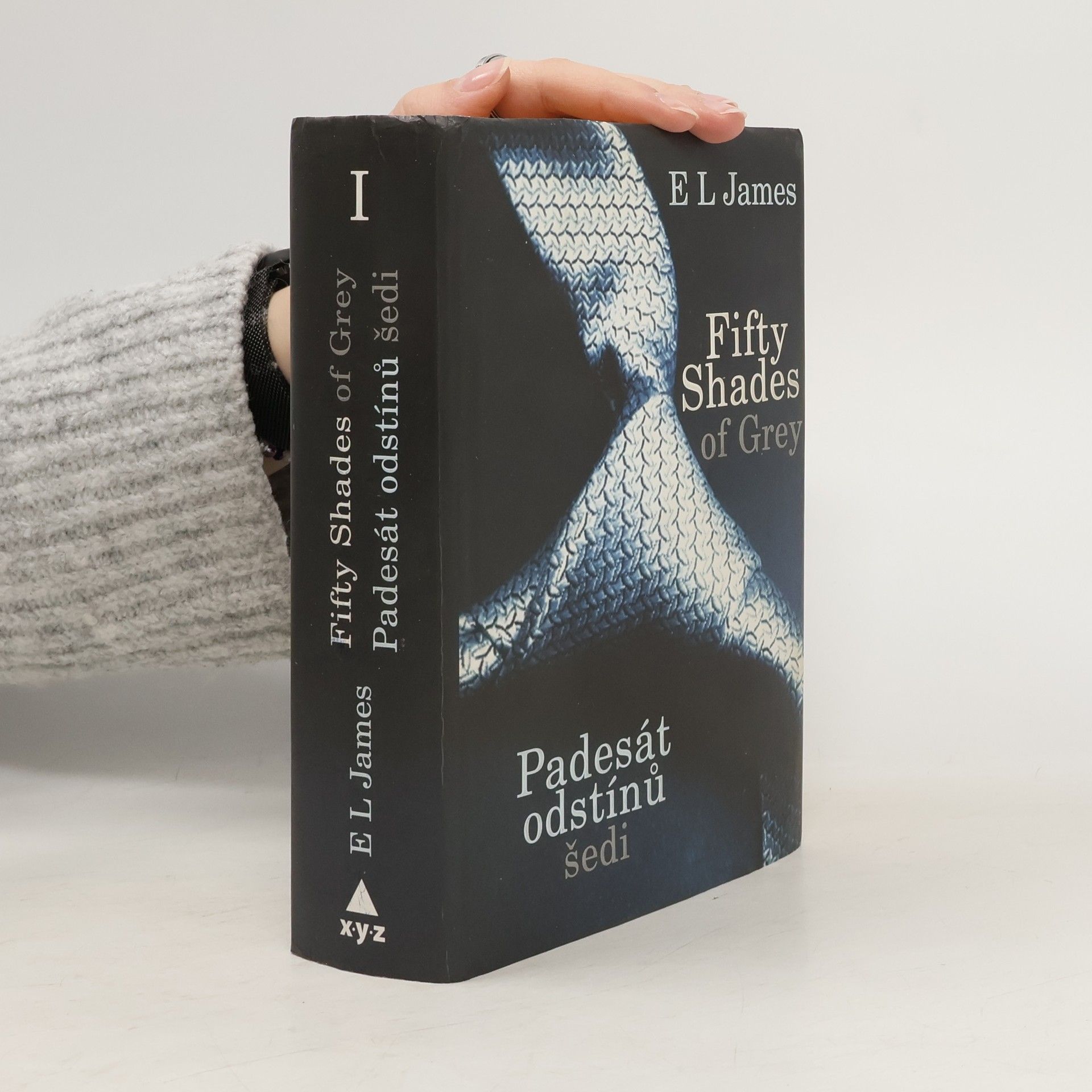 E L James Padesát odstínů šedi