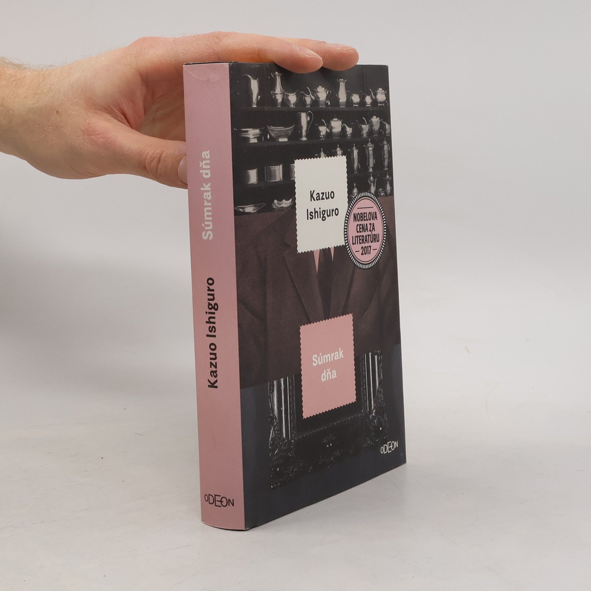 Kazuo Ishiguro Súmrak dňa