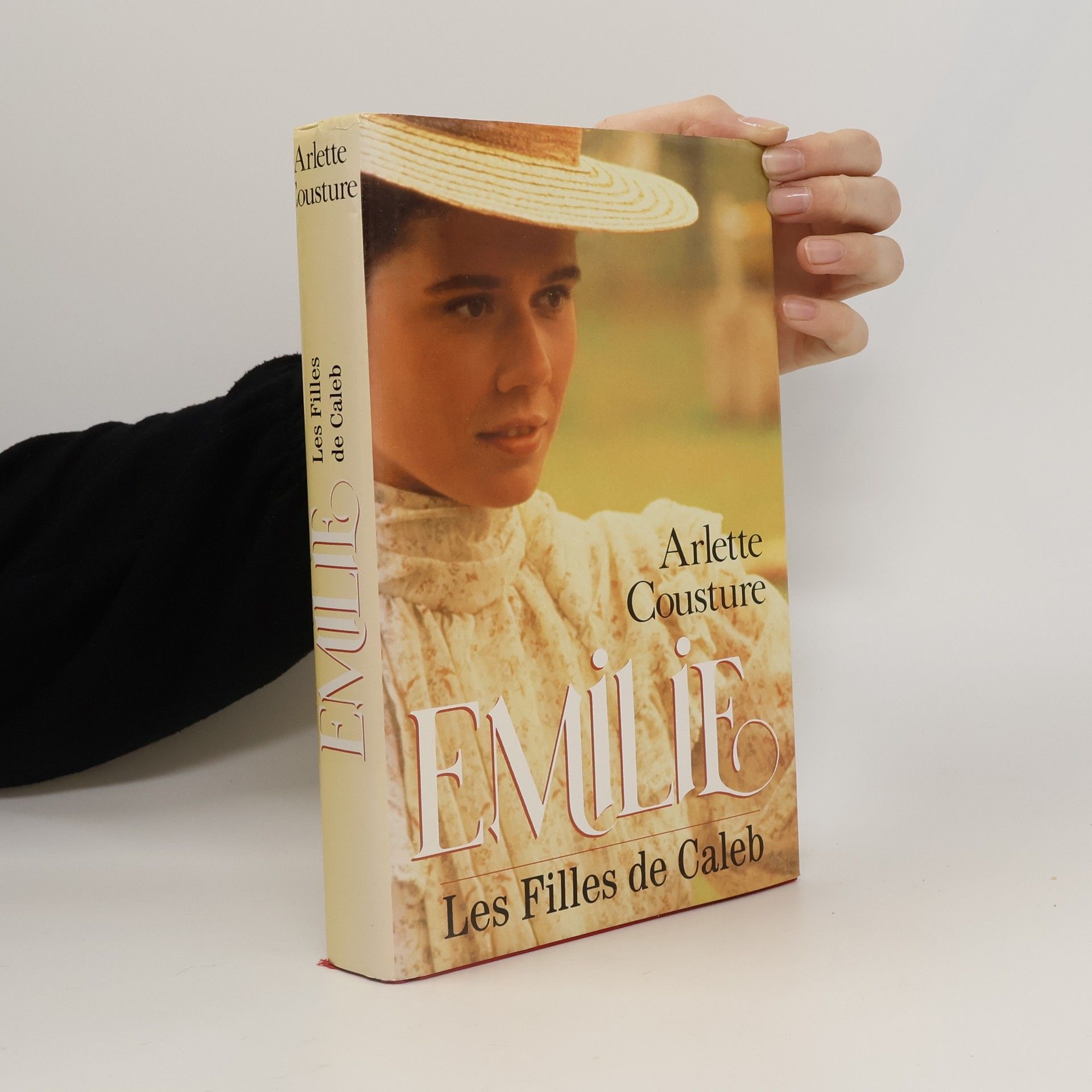 Arlette Cousture Emilie