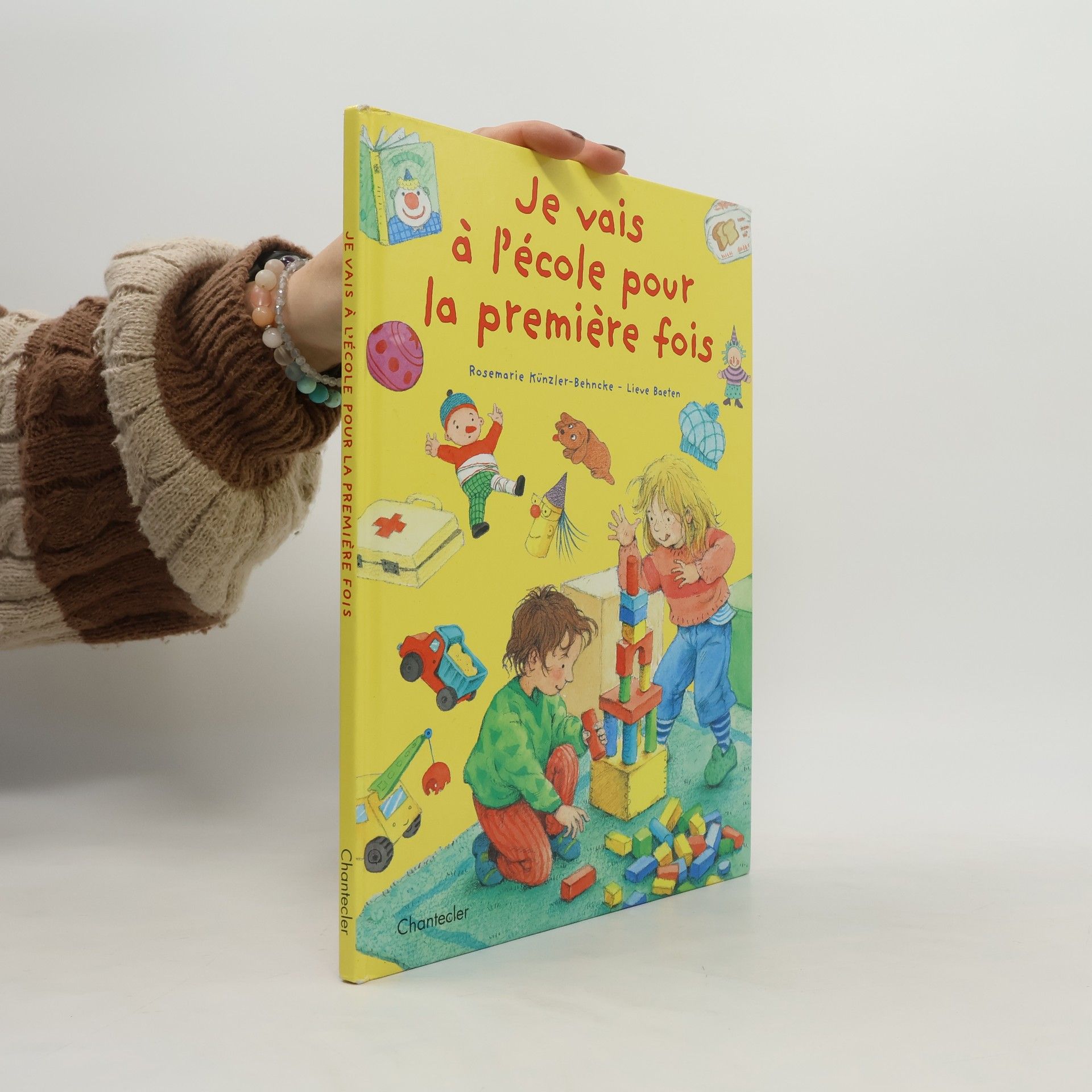 Je vais à l'école pour la première fois