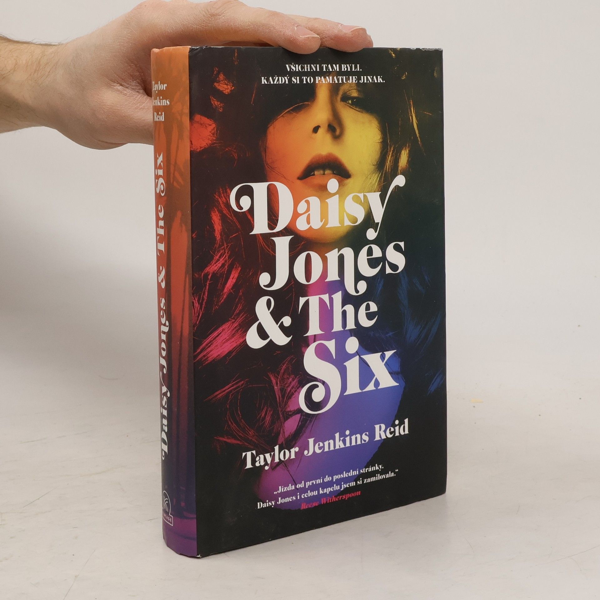 Taylor Jenkins Reid Daisy Jones & The Six