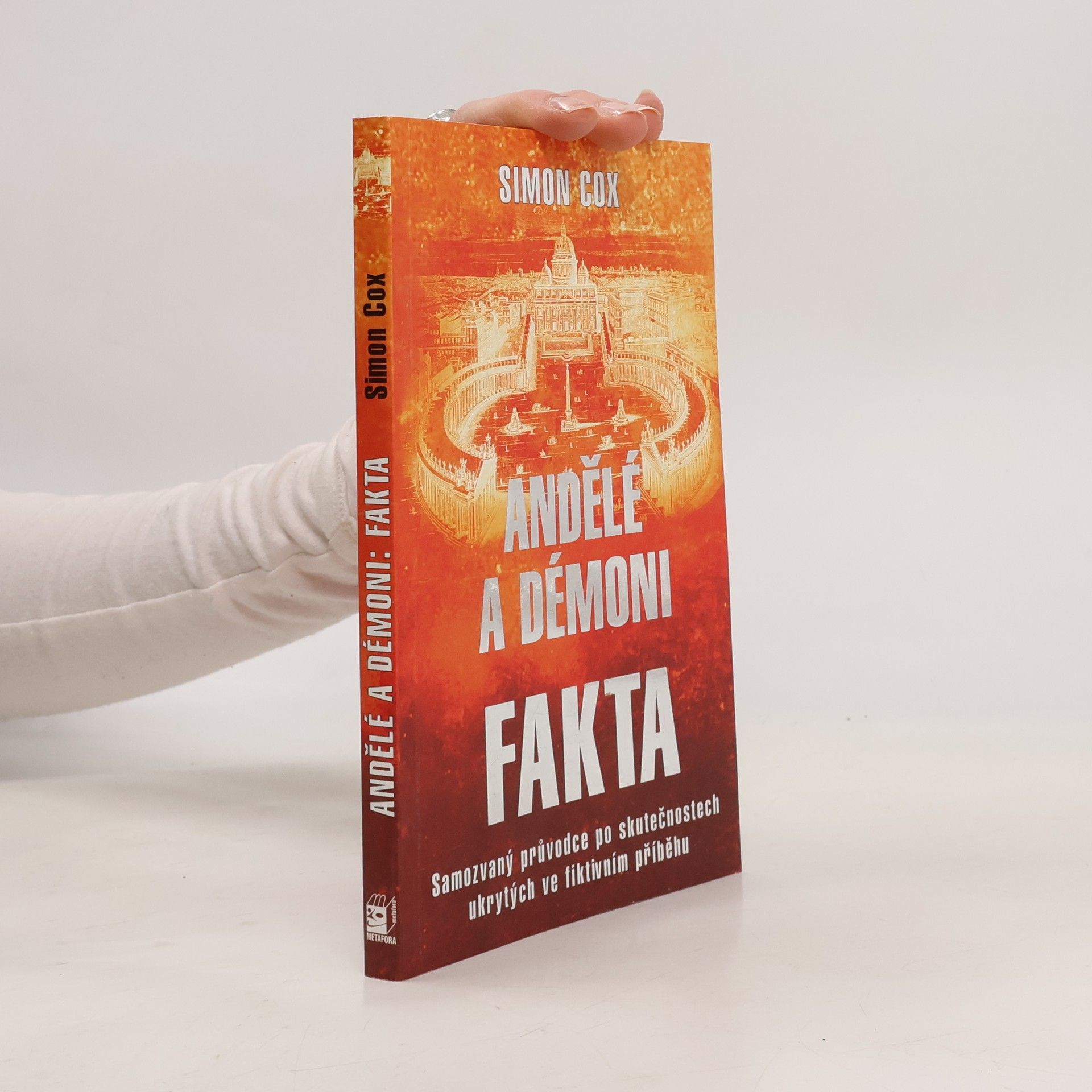 Simon Cox Andělé a démoni : fakta