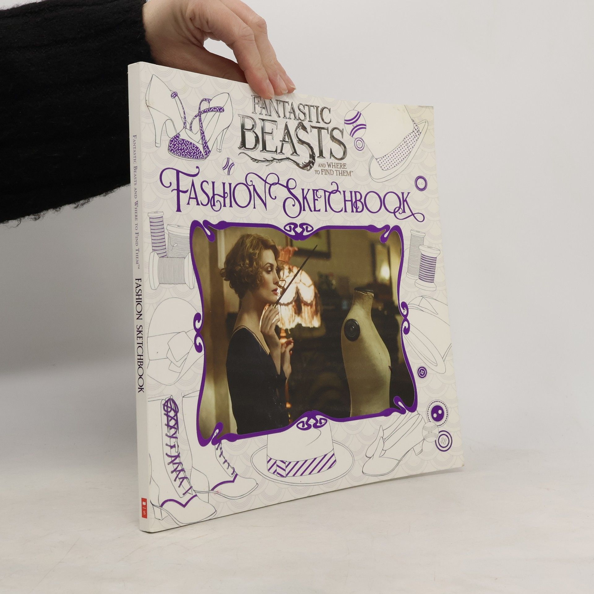 Fantastic Beasts And Where To Find Them - Fashion Sketchbook