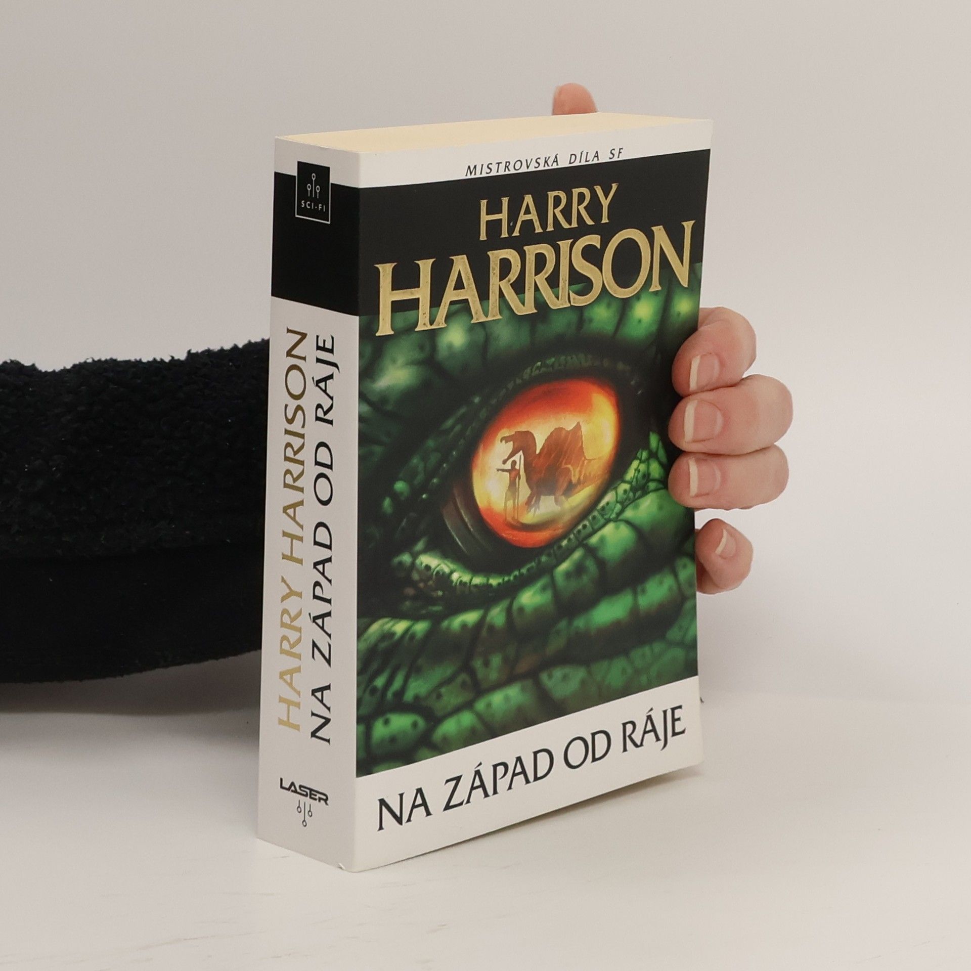 Harry Harrison Na západ od ráje