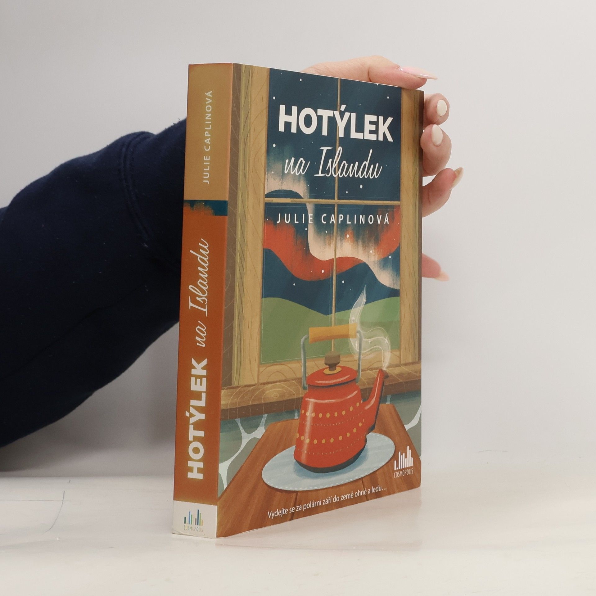 Julie Caplin Hotýlek na Islandu