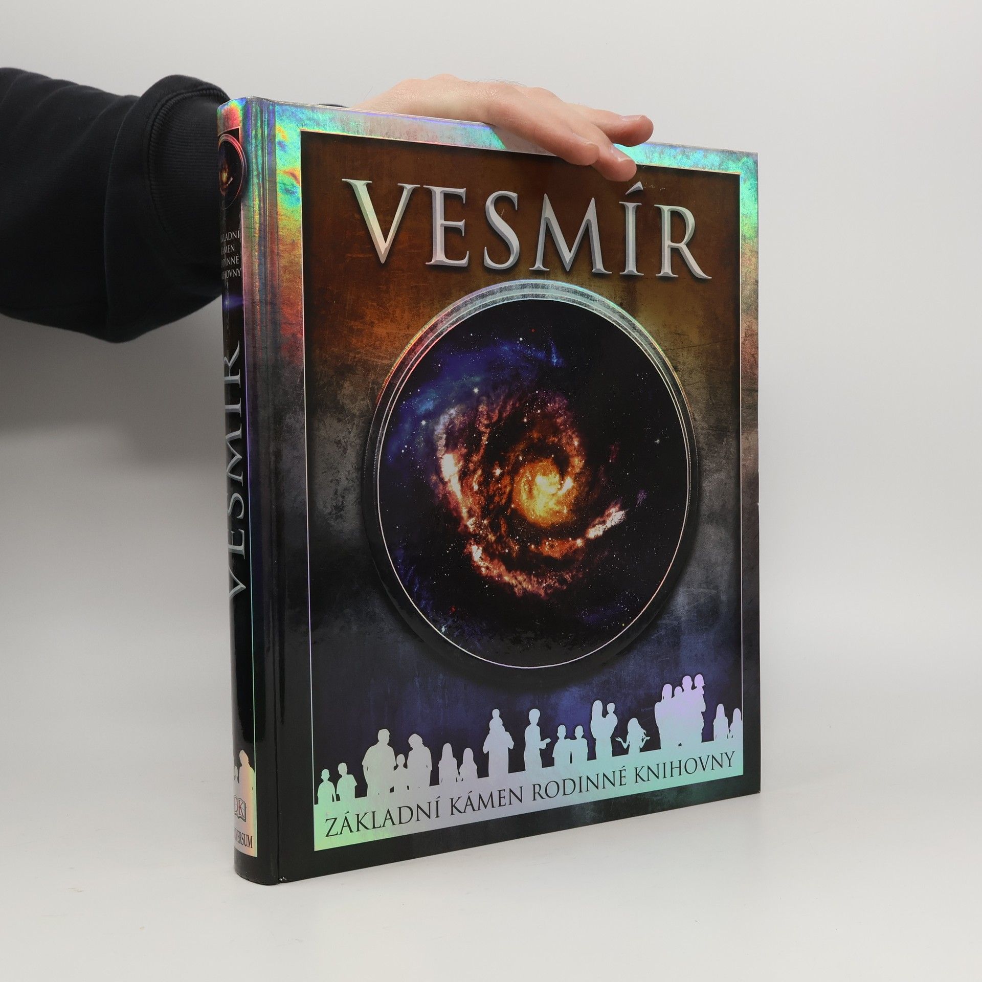 Martin Rees Vesmír: základní kámen rodinné knihovny