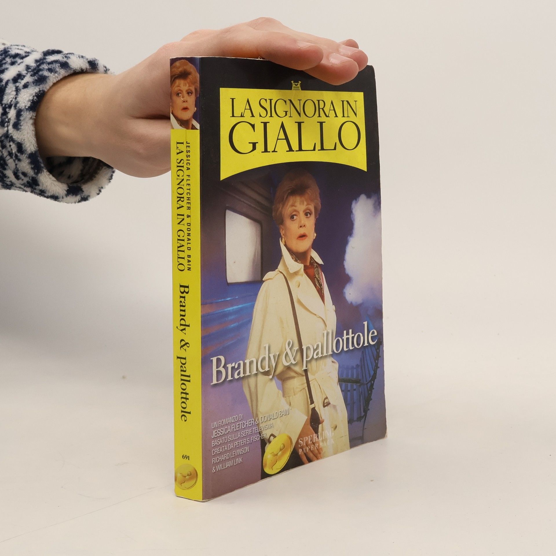 Brandy & pallottole. La Signora in Giallo