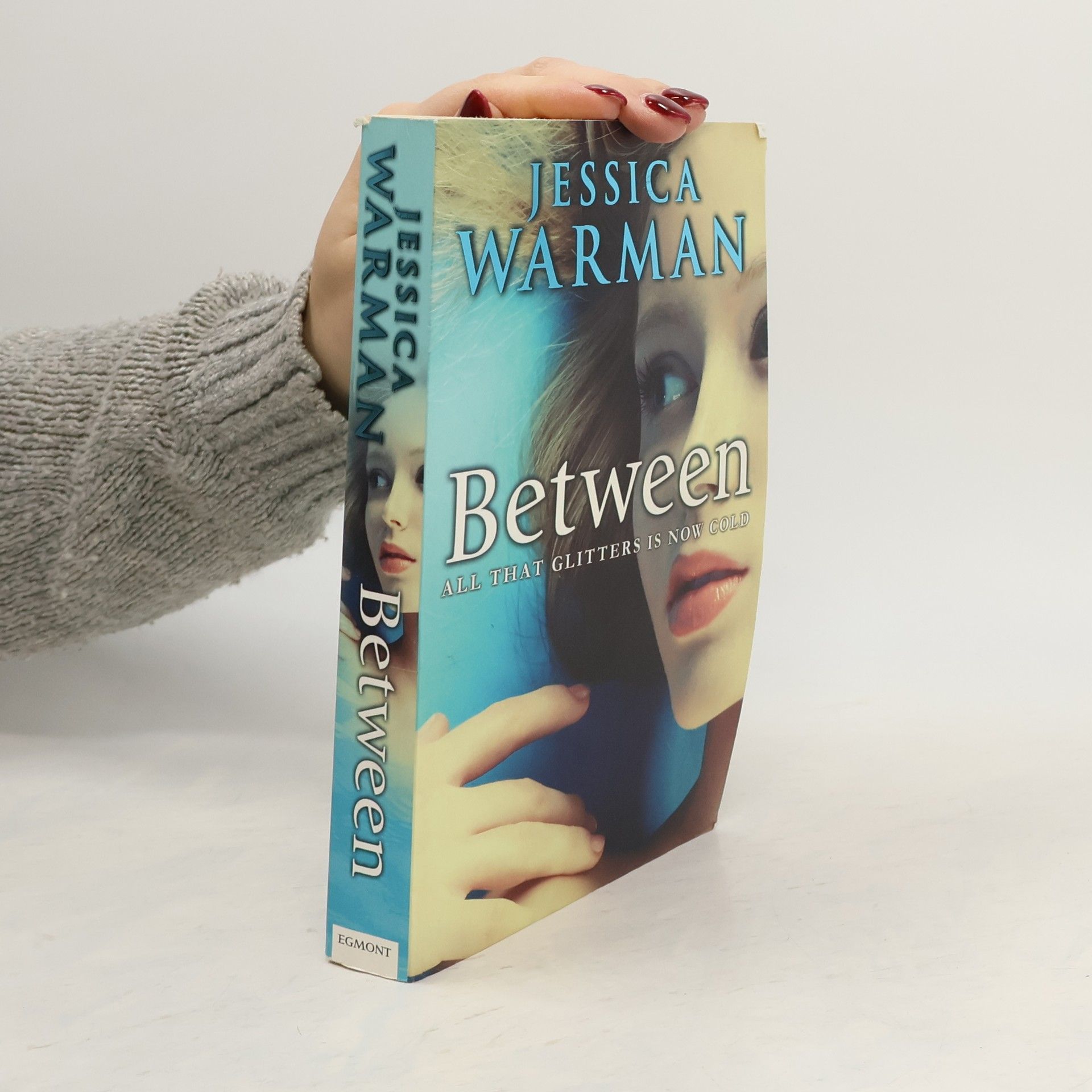 Jessica Warman Between