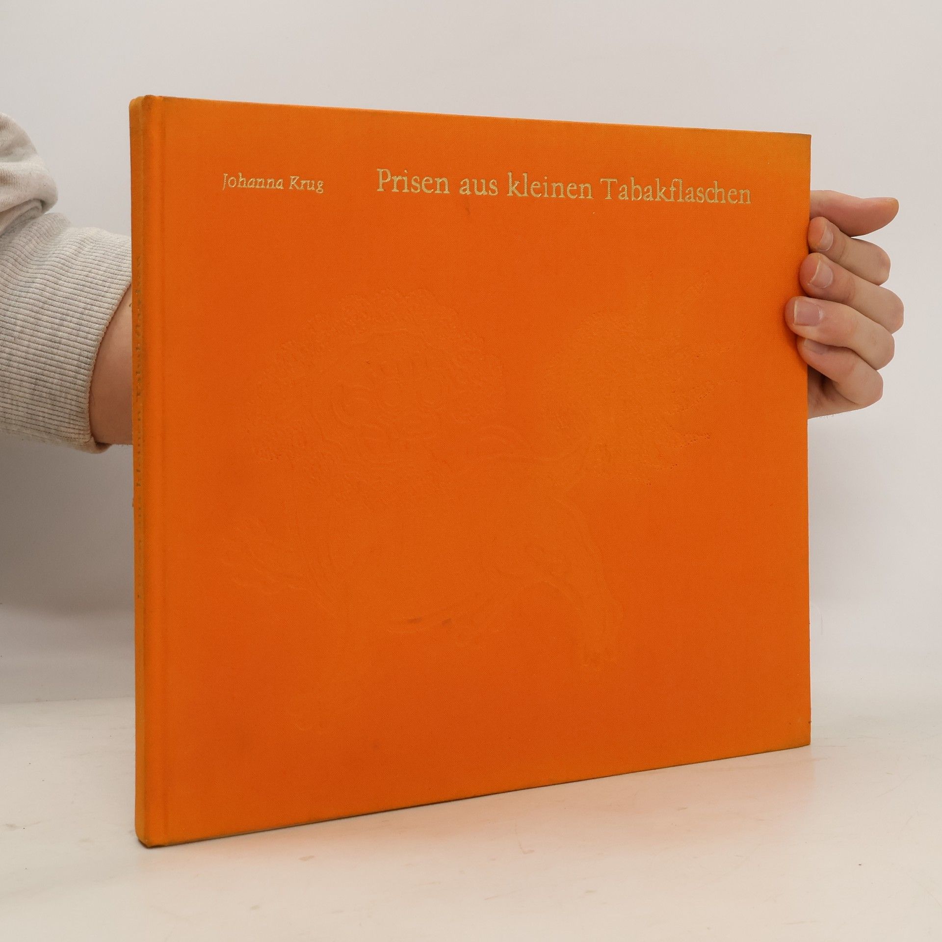 Johanna Krug Prisen aus kleinen Tabakflaschen