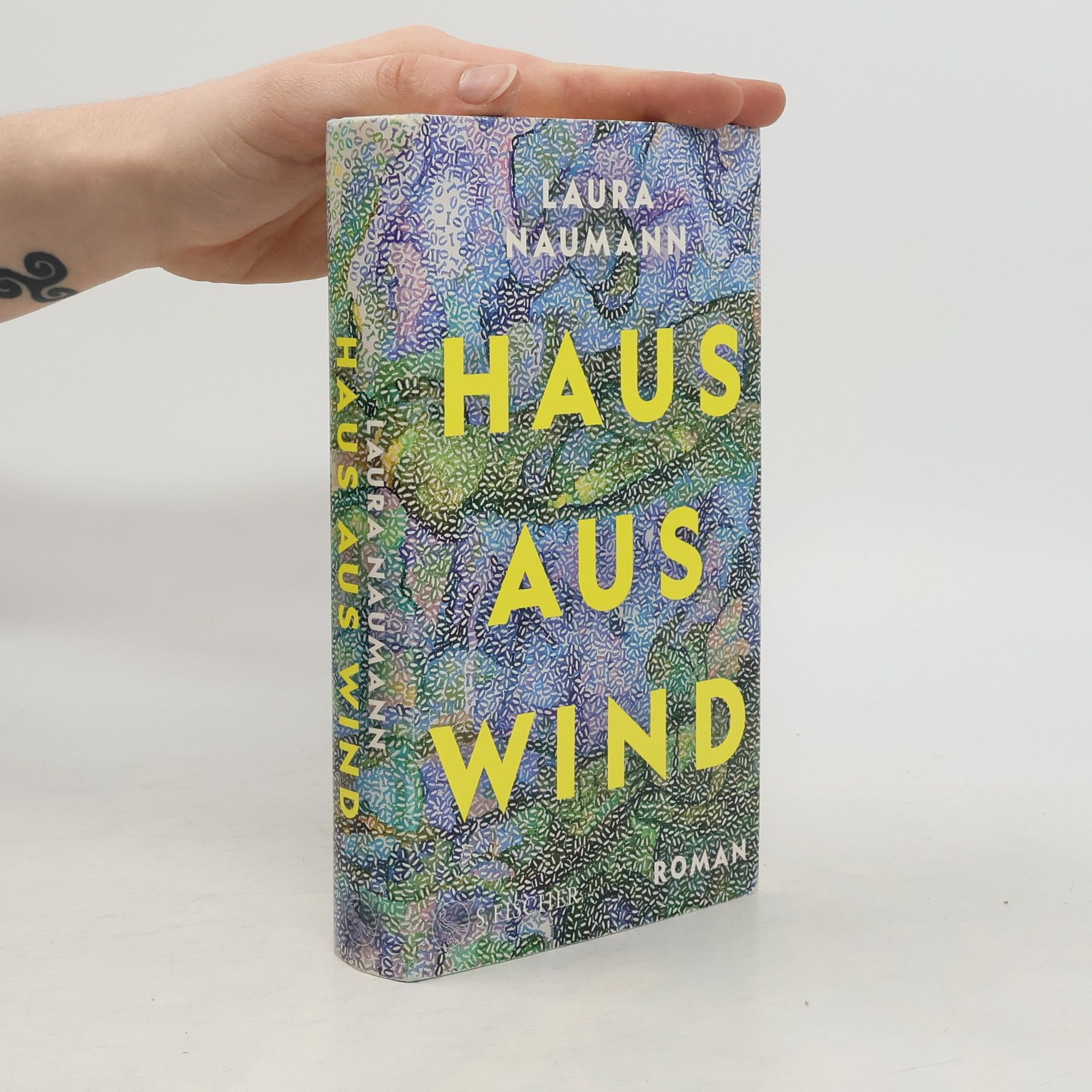 Laura Naumann Haus aus Wind