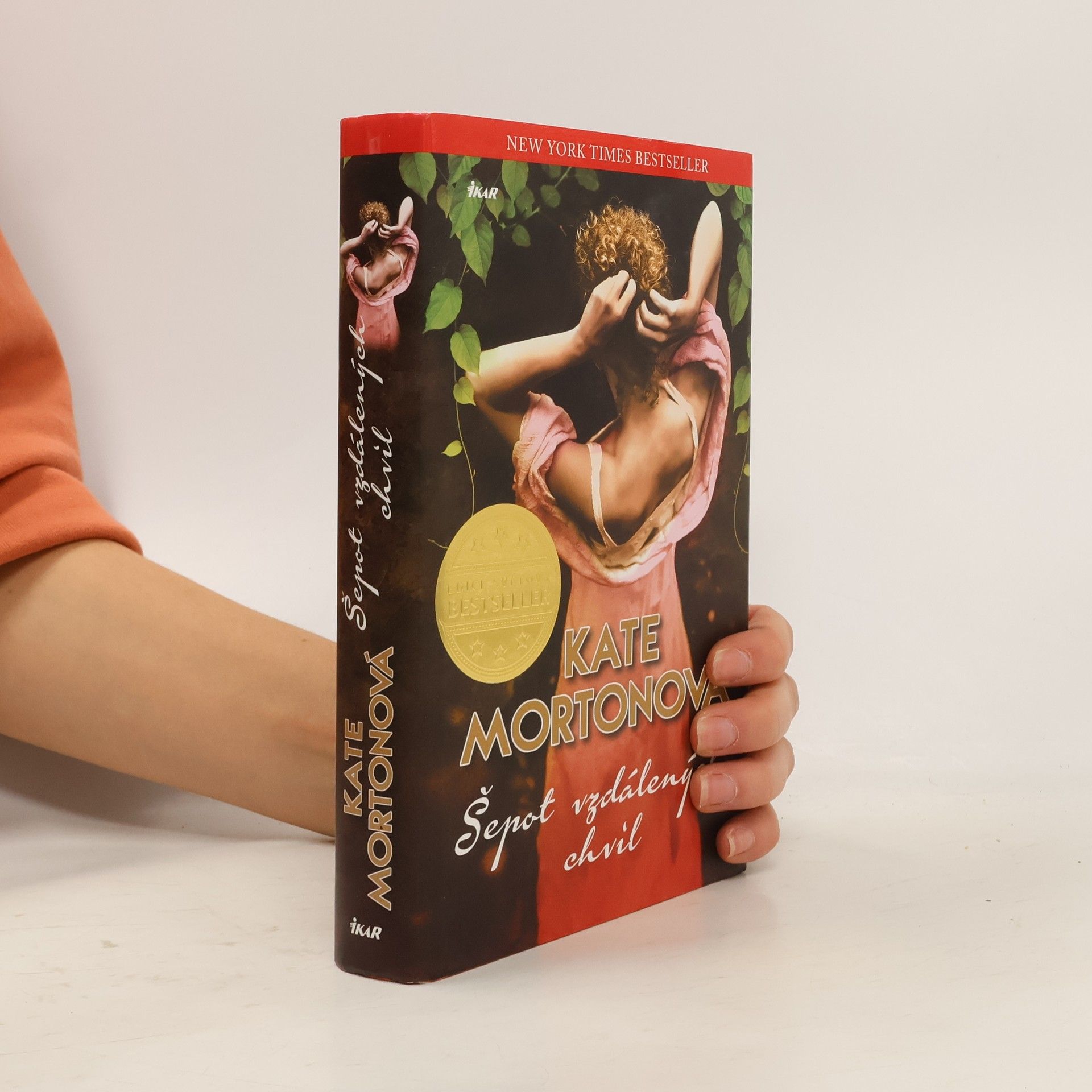 Kate Morton Šepot vzdálených chvil