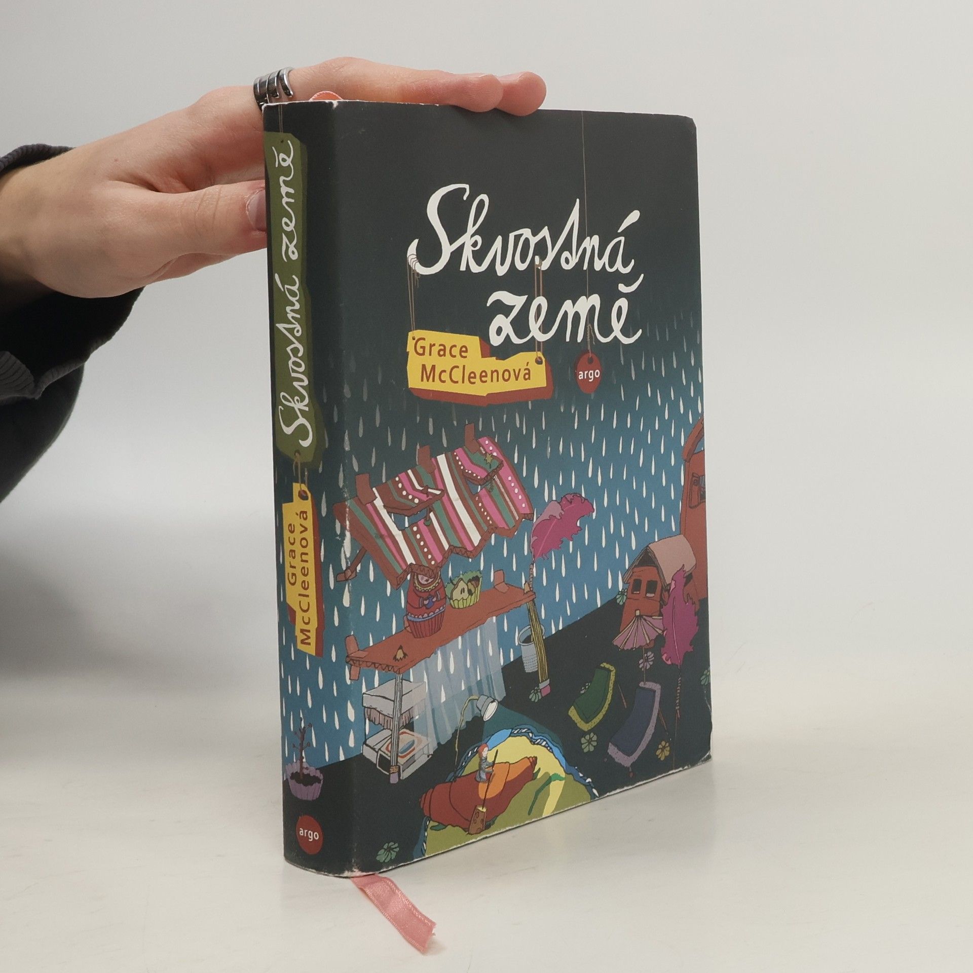 Grace McCleen Skvostná země