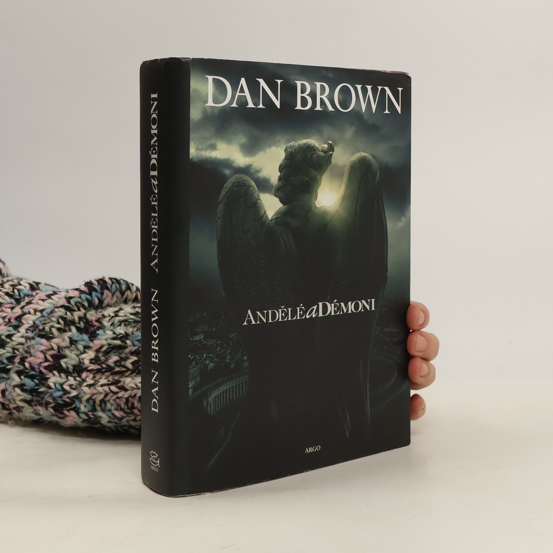 Dan Brown Andělé a démoni