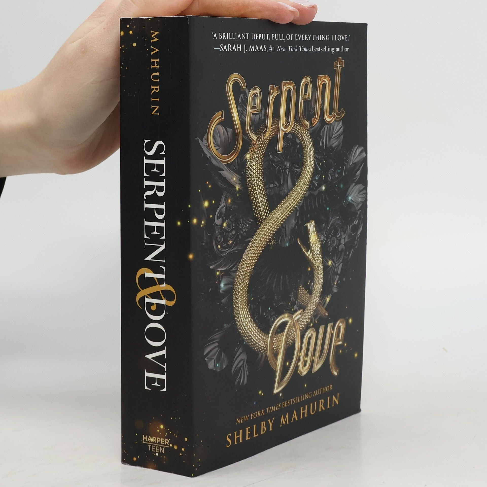 Shelby Mahurin Serpent & Dove