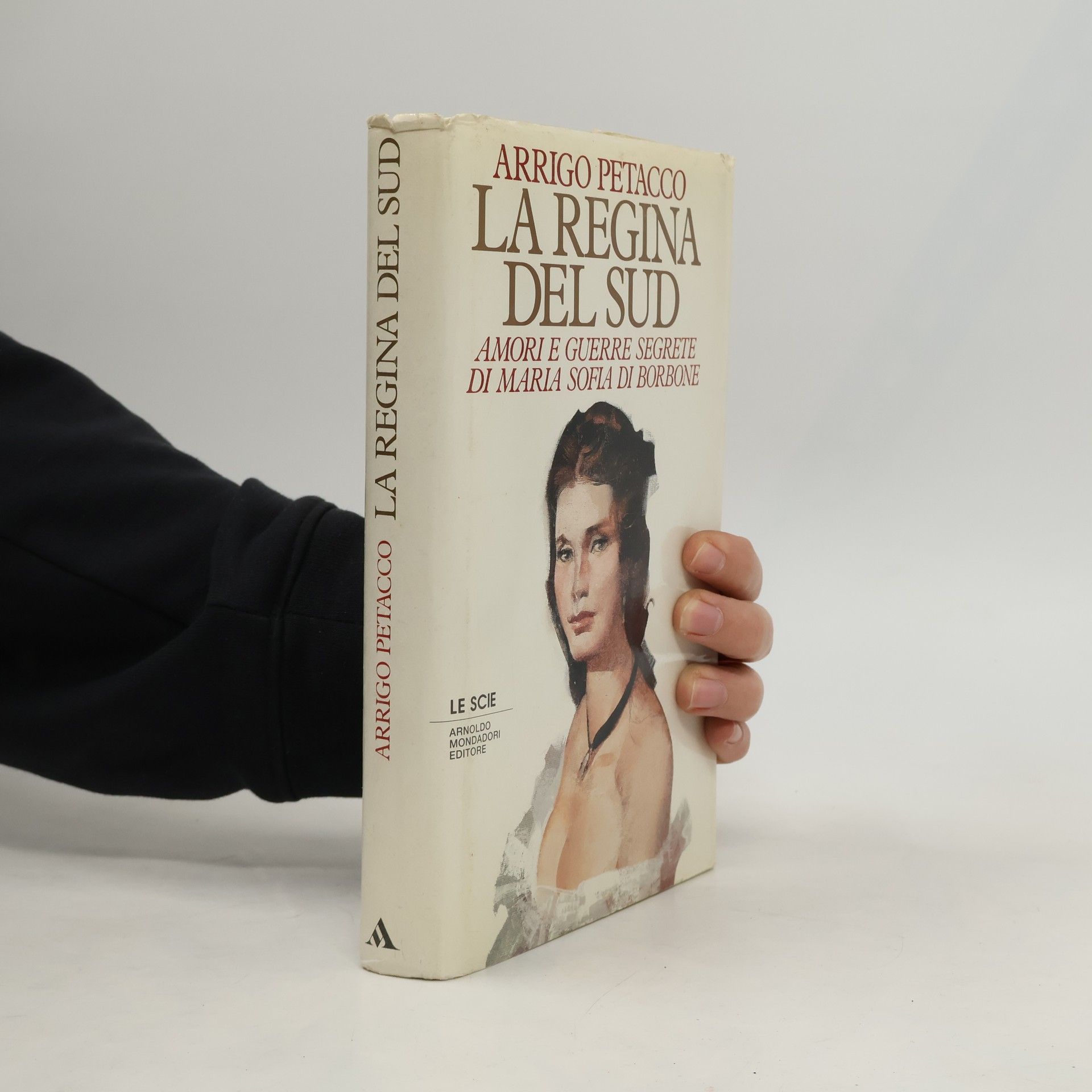 Arrigo Petacco La regina del sud