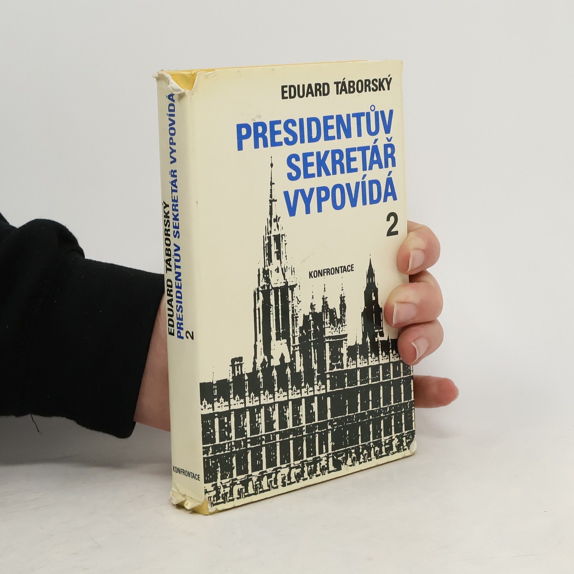 Presidentův sekretář vypovídá 2