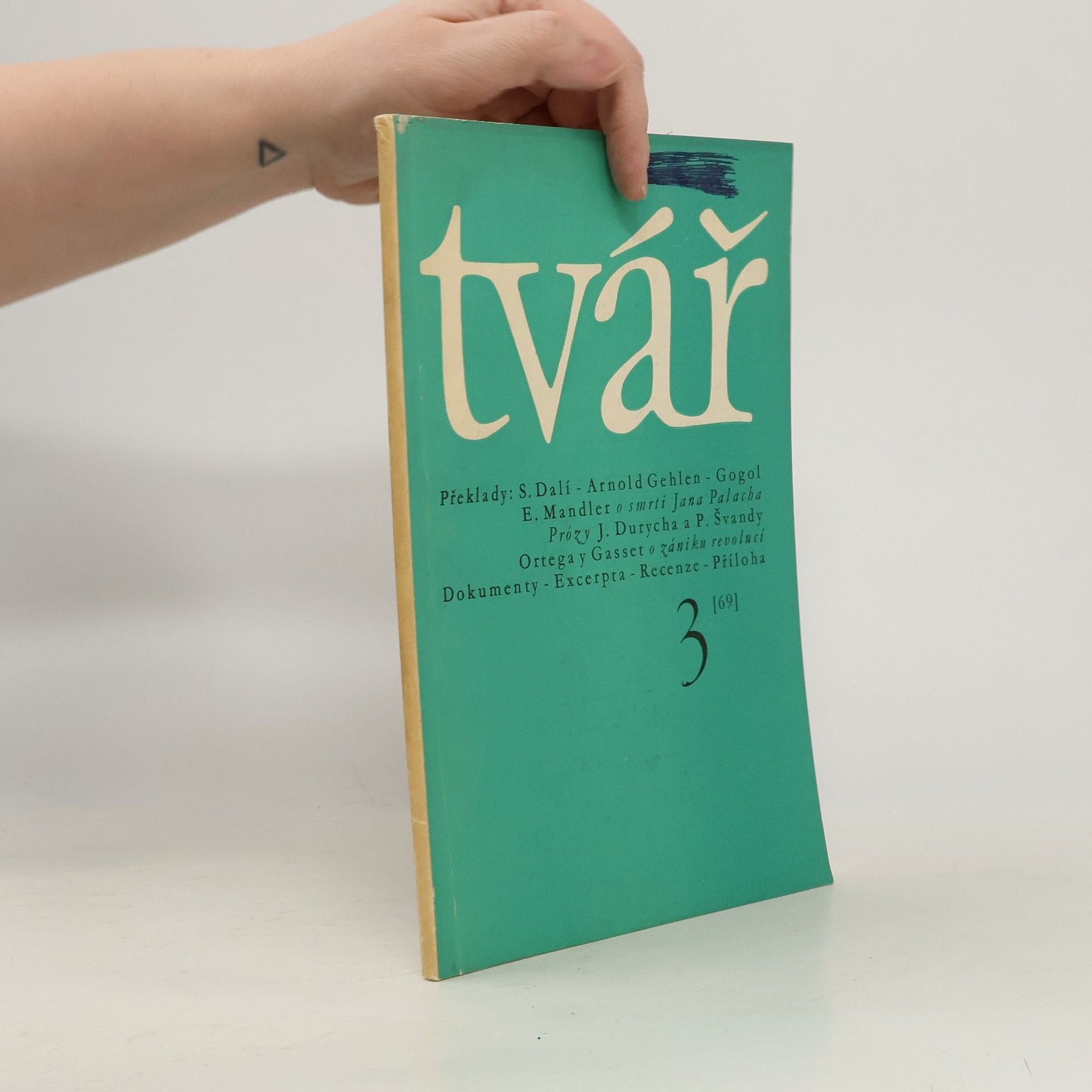 Autores varios Tvář 3