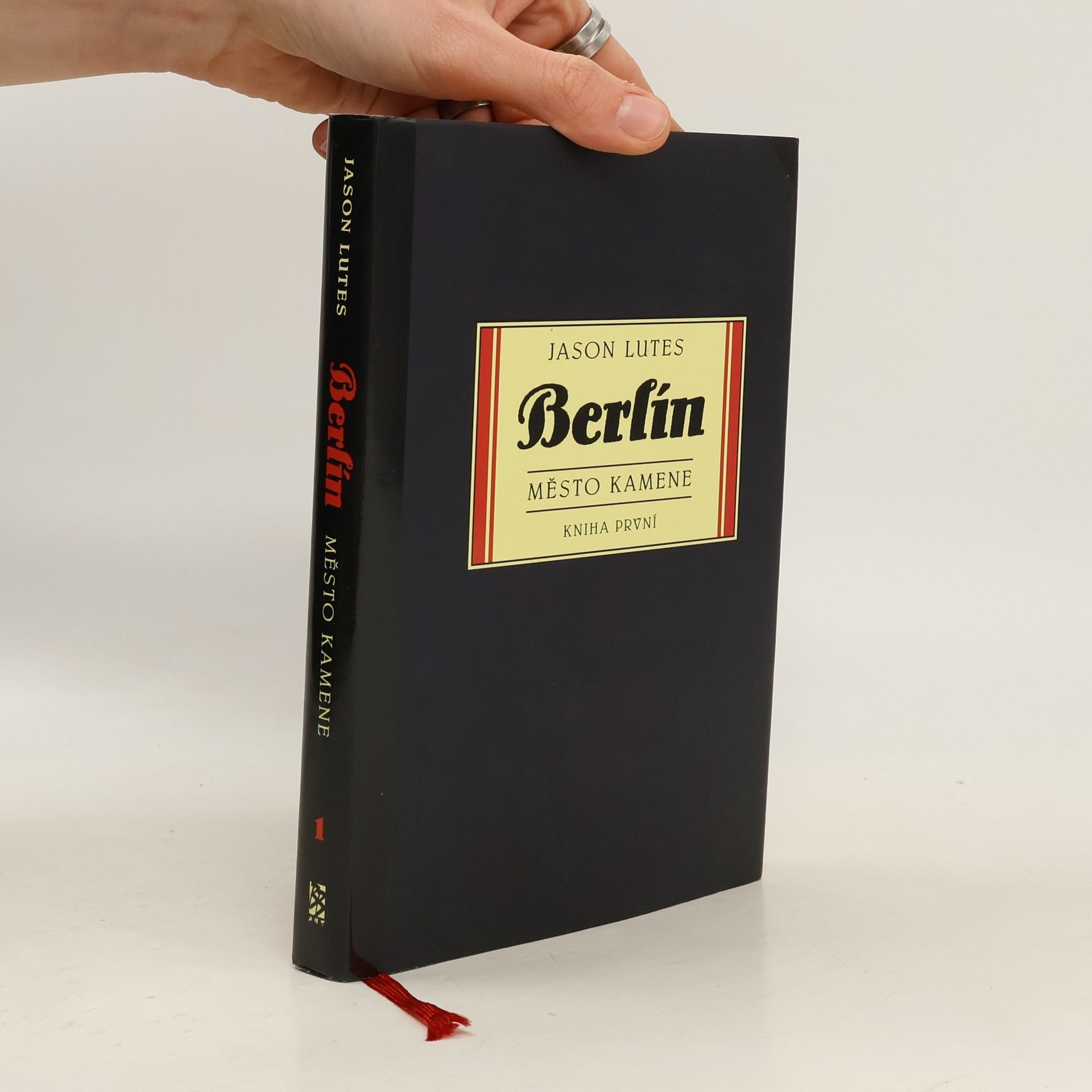 Jason Lutes Berlín. Město kamene