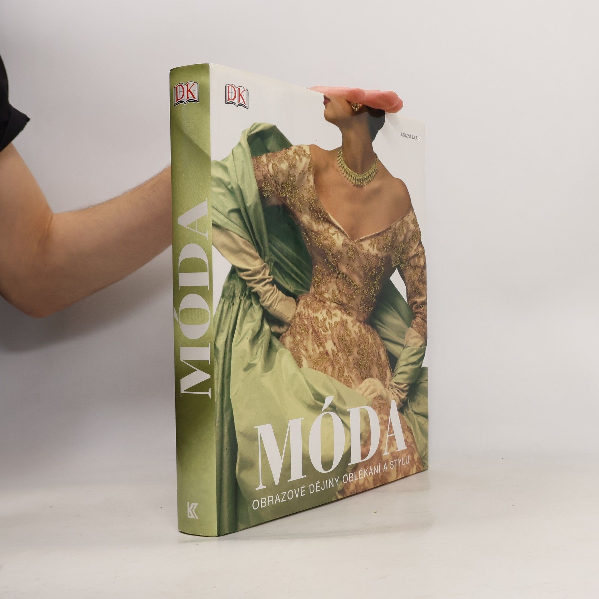 Adéla Bartlová Móda: Obrazové dějiny oblékání a stylu
