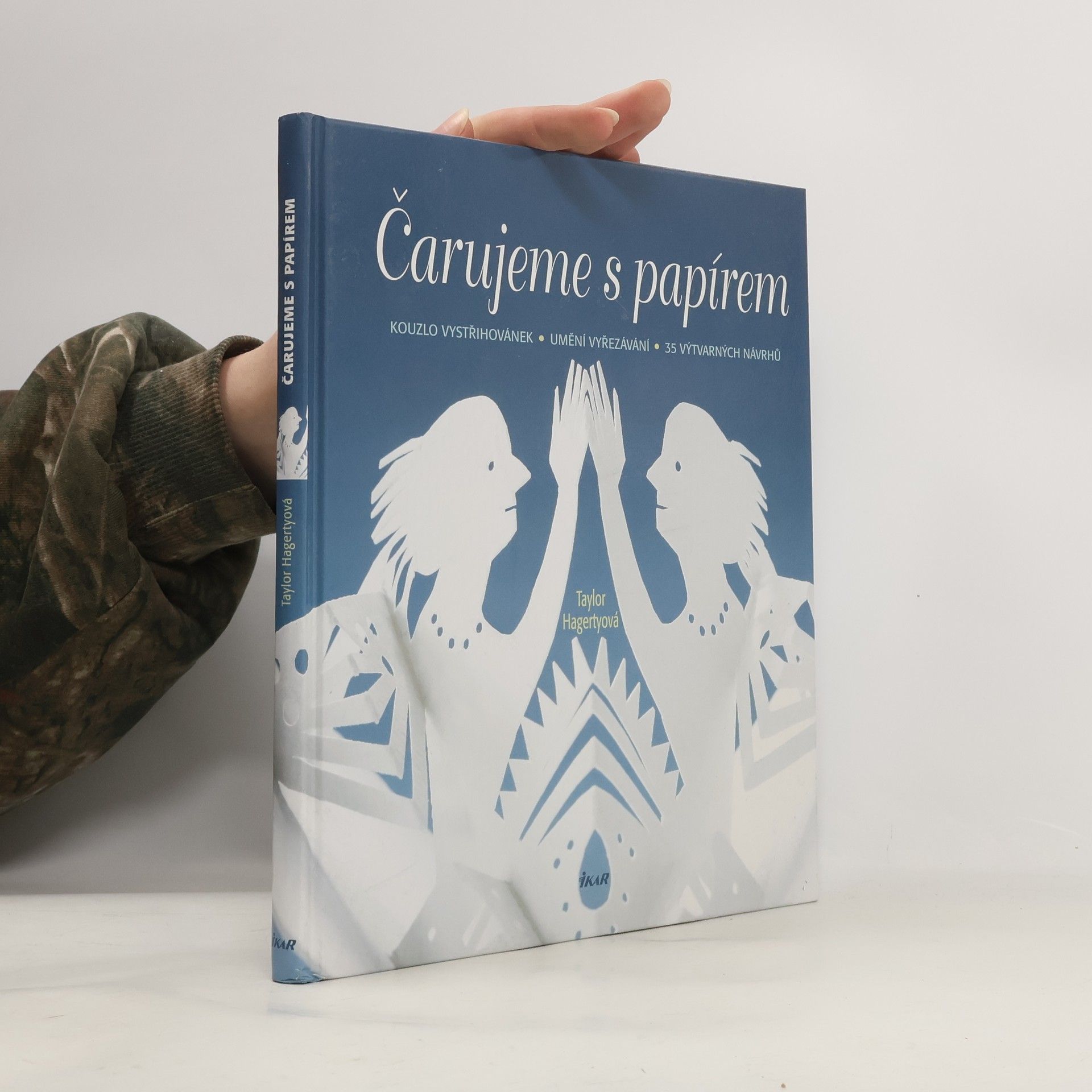 Taylor Hagerty Čarujeme s papírem