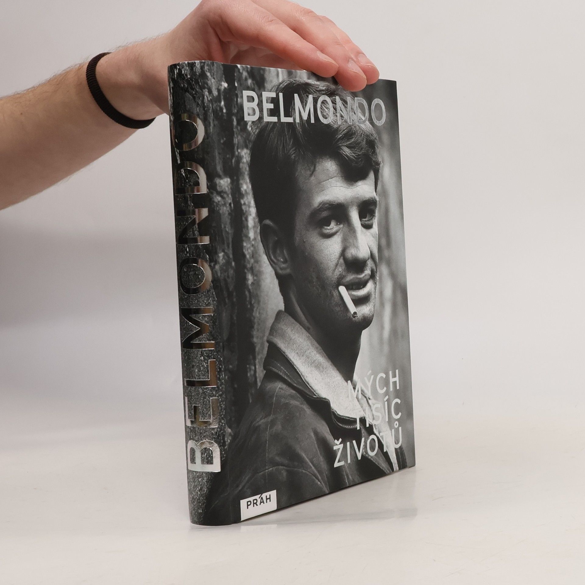 Mých tisíc životů