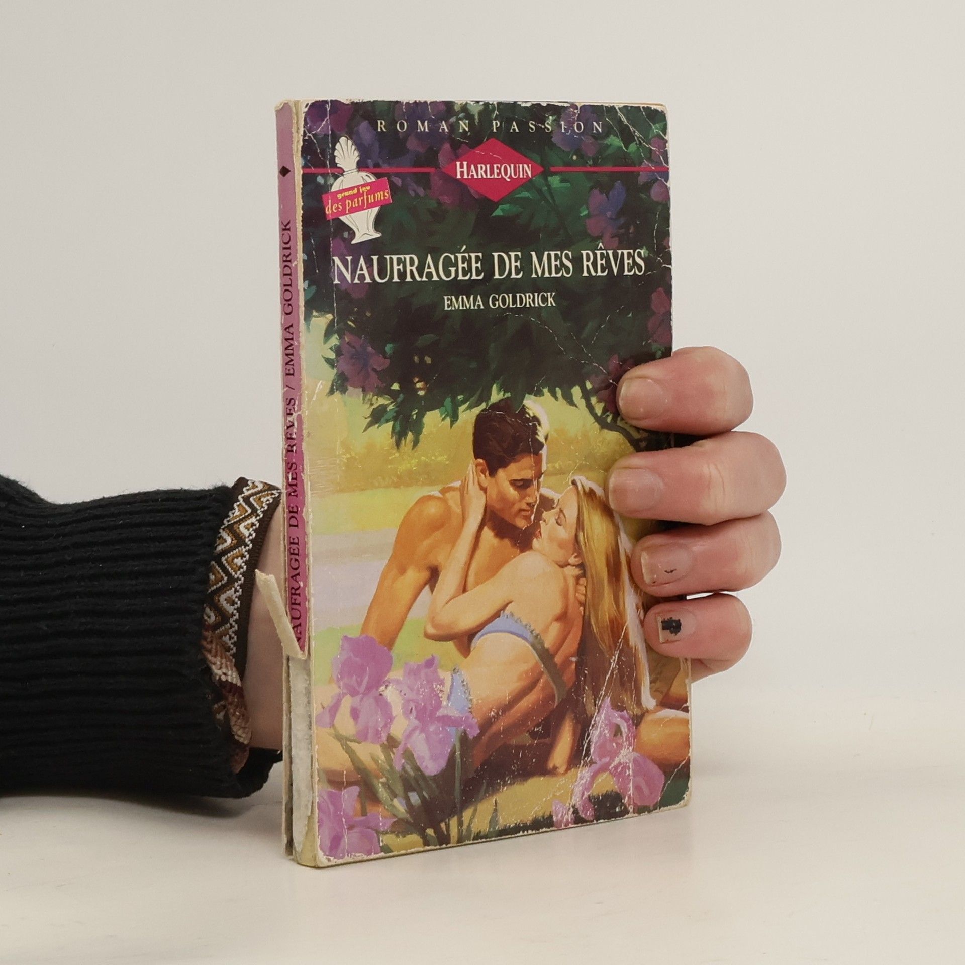 Emma Goldrick Harlequin roman passion - 63: Naufragée de mes rêves