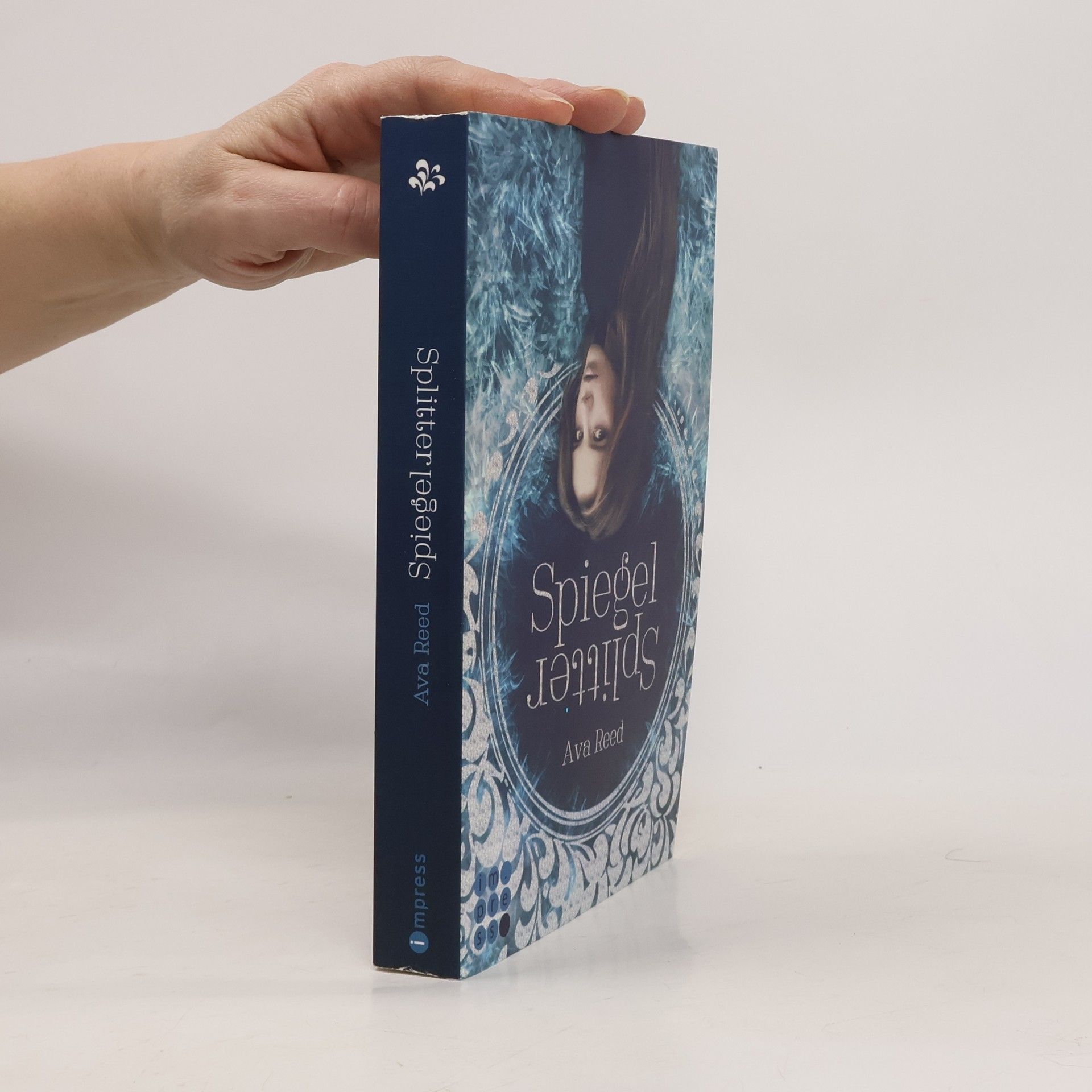 Ava Reed Spiegelsplitter