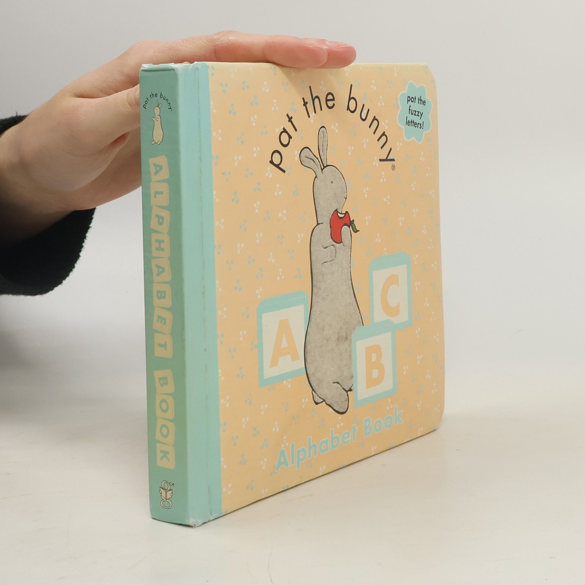 Various authors Pat the Bunny. Alphabet Book.