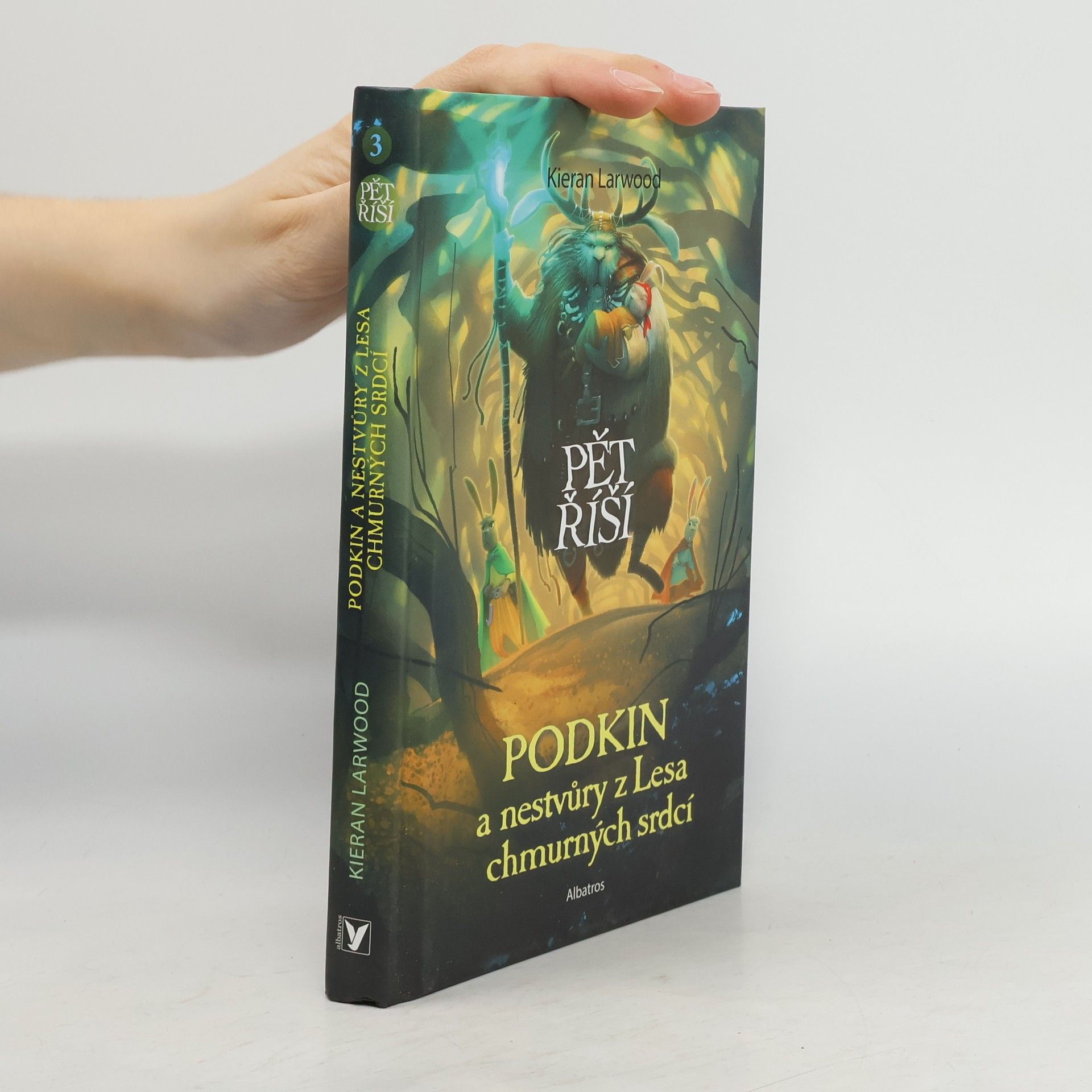 Kieran Larwood Pět říší