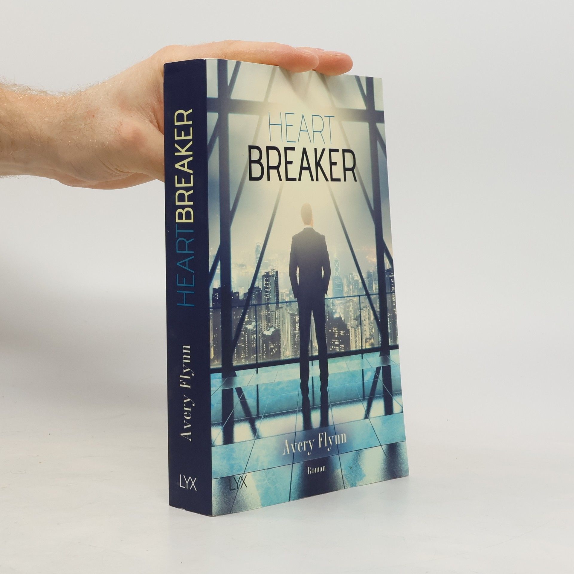 Avery Flynn Heartbreaker