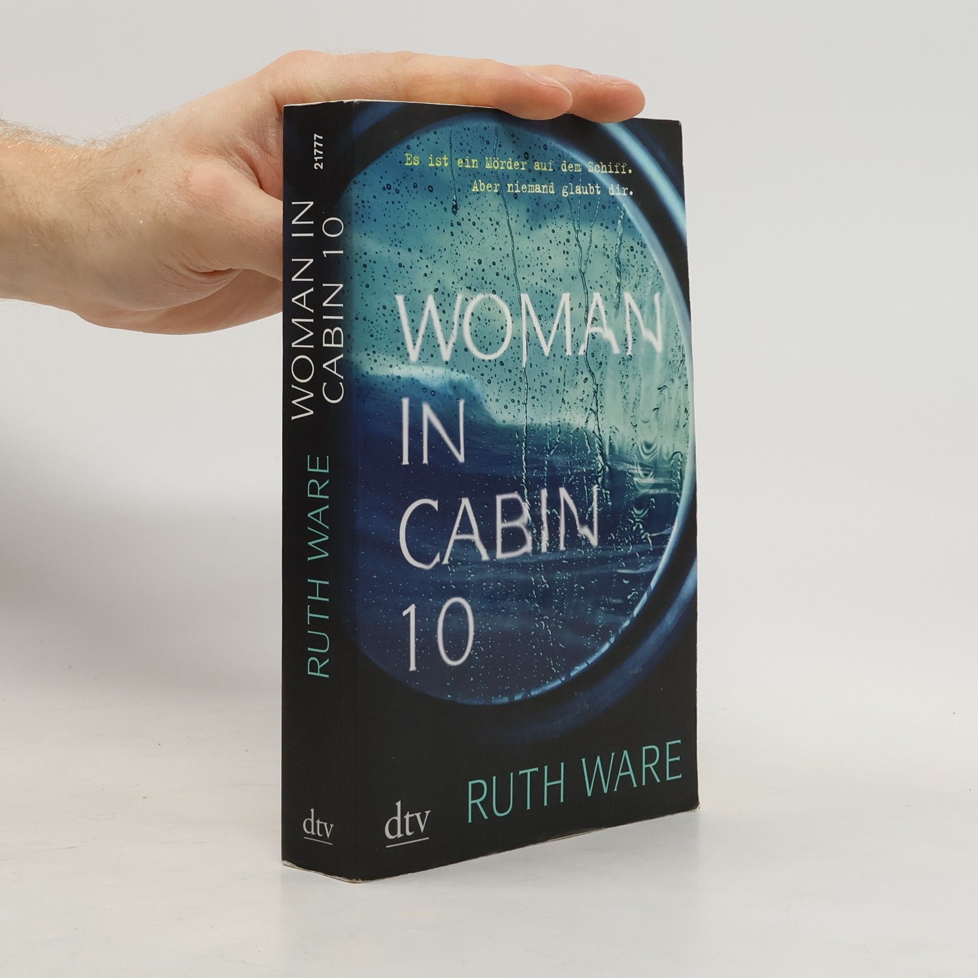 Ruth Ware Woman in Cabin 10