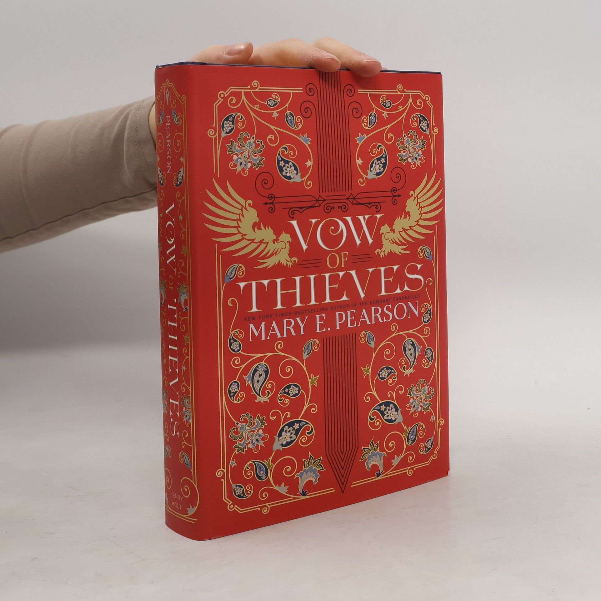 Mary E. Pearson Vow of thieves (2. díl)