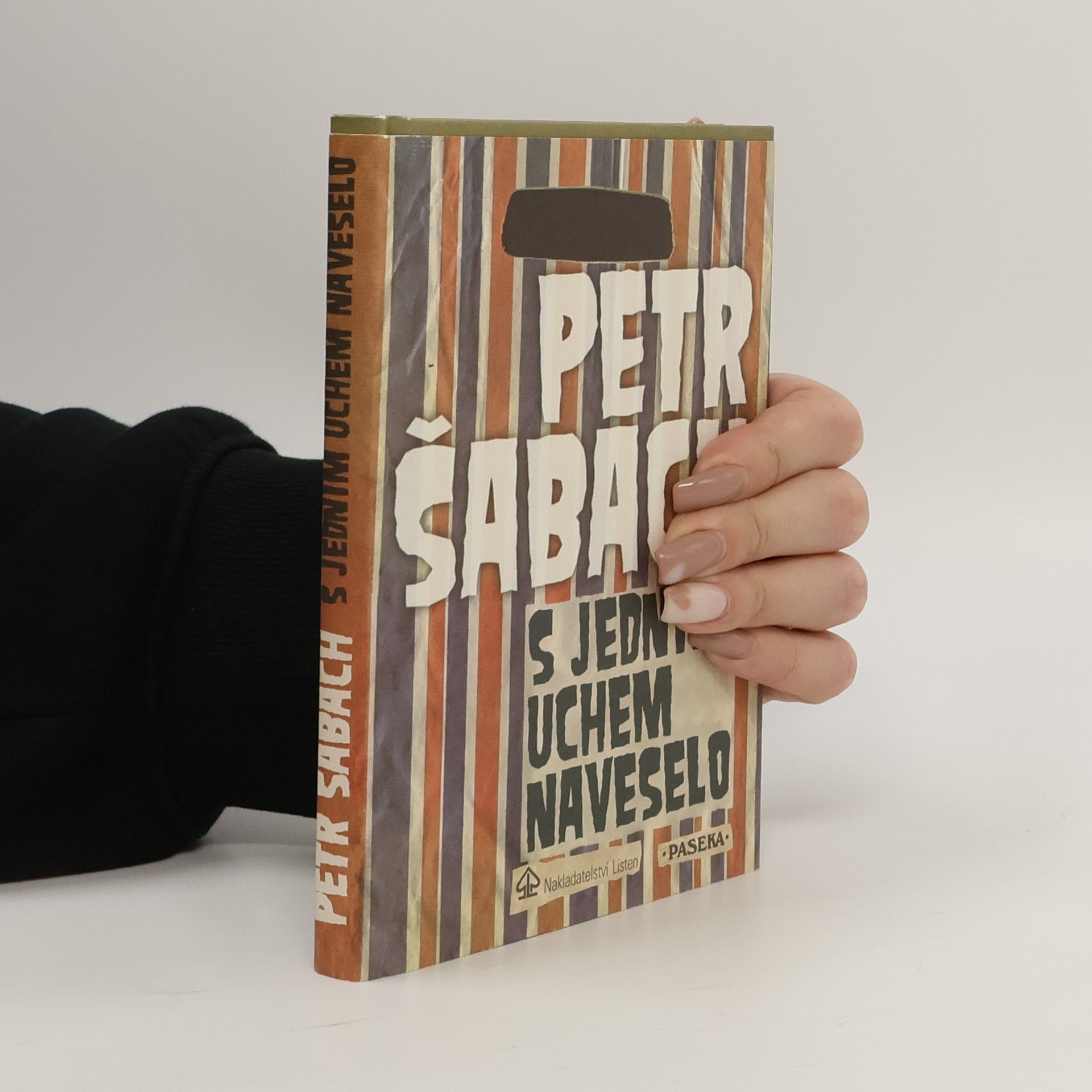 S jedním uchem naveselo