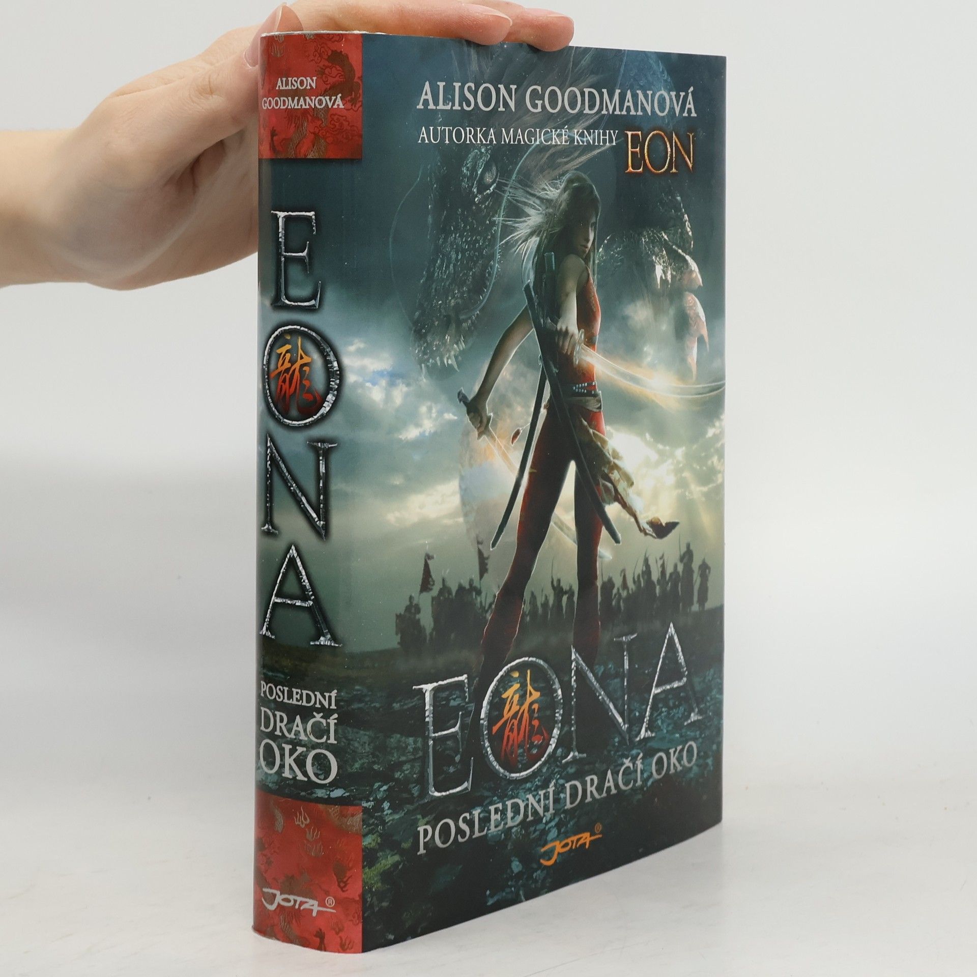 Alison Goodman Eona. Poslední dračí oko