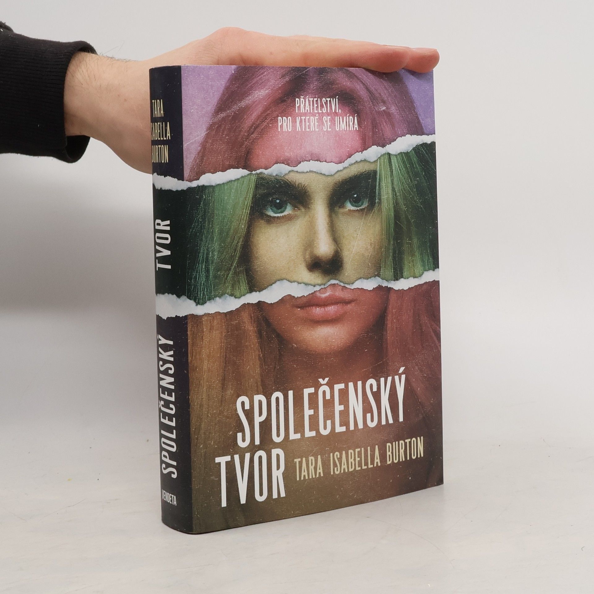 Tara Isabella Burton Společenský tvor
